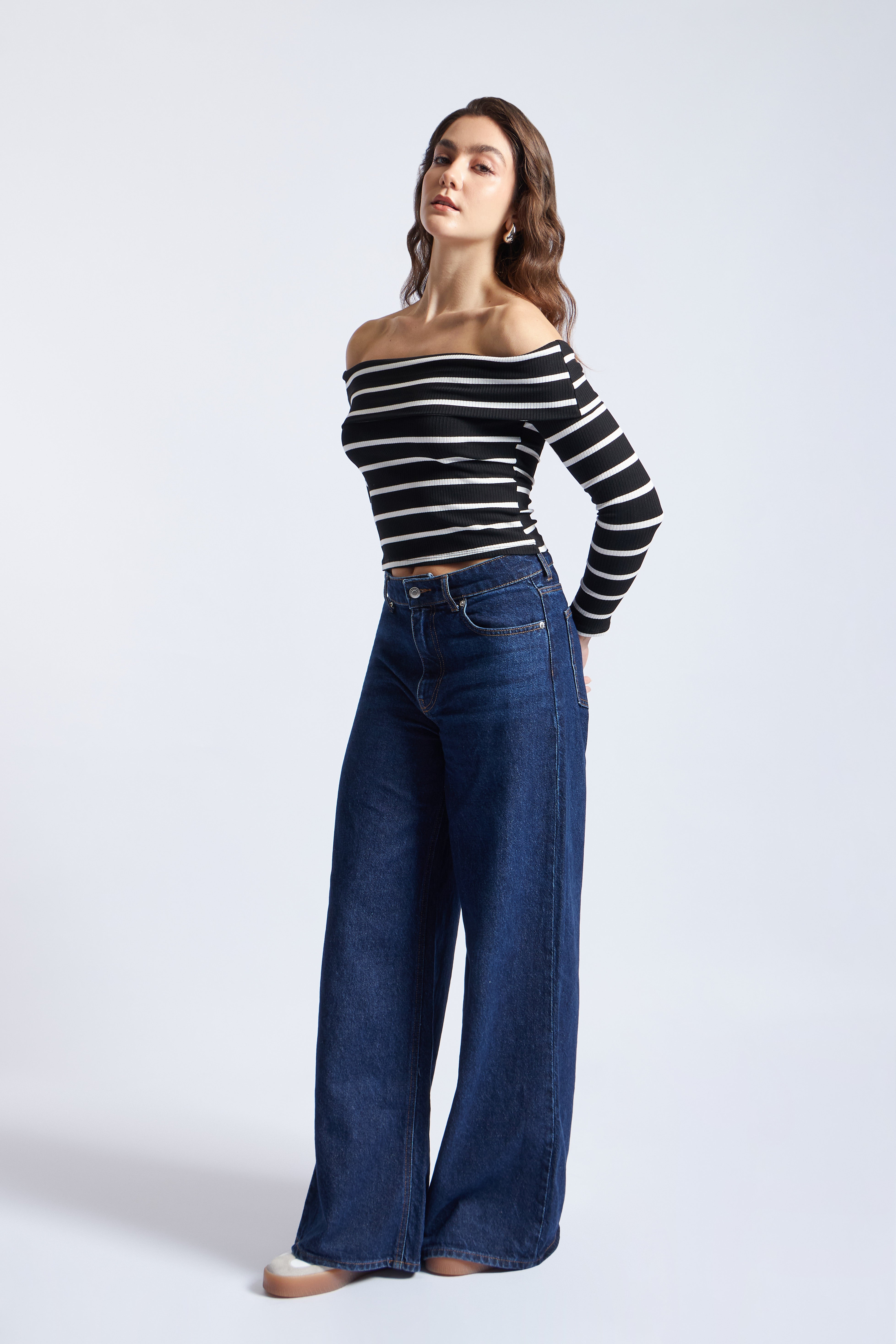 Off Shoulder Rib Stripe - Negro con Ivory