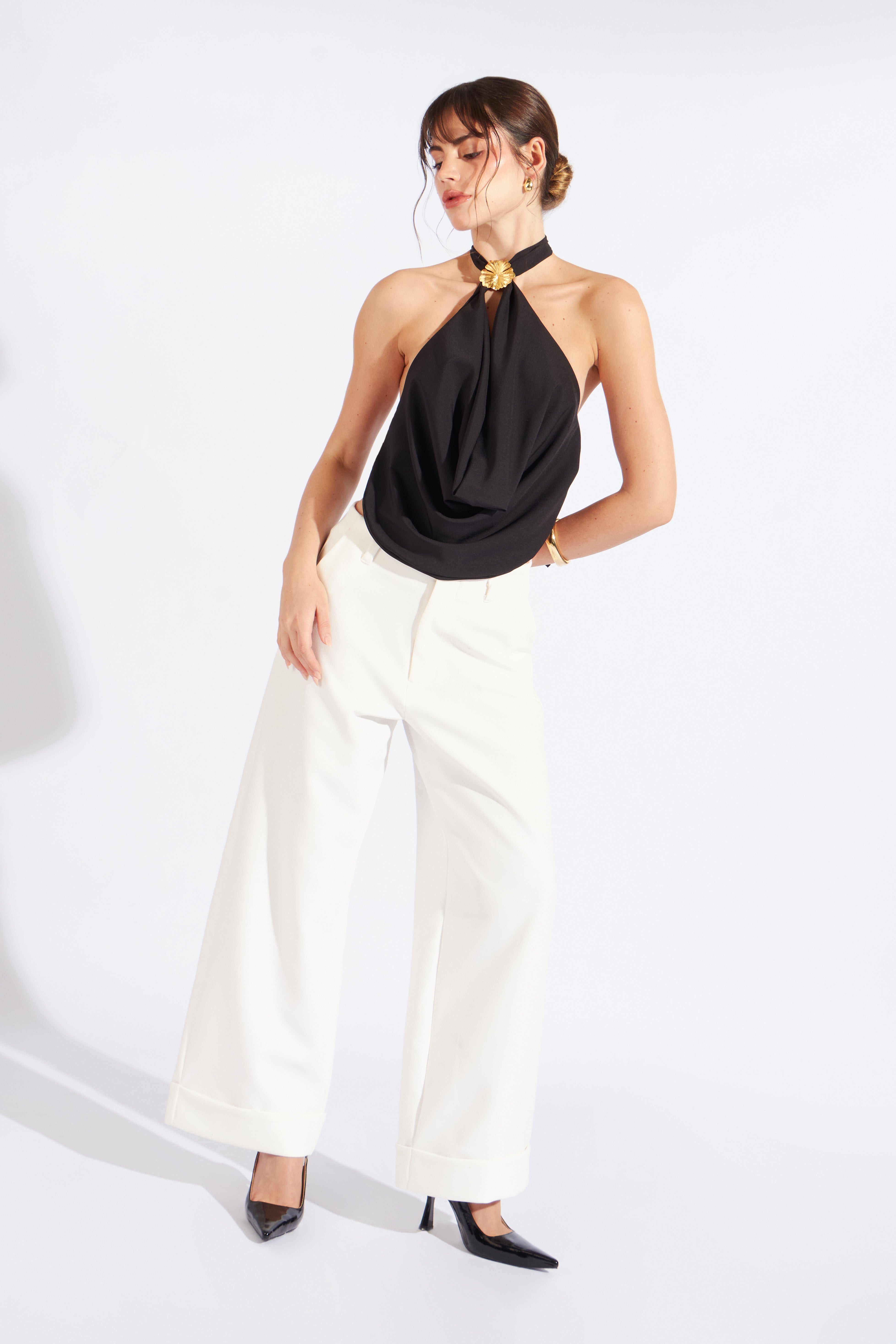 Top Drapeado Regulable con Adorno - Negro