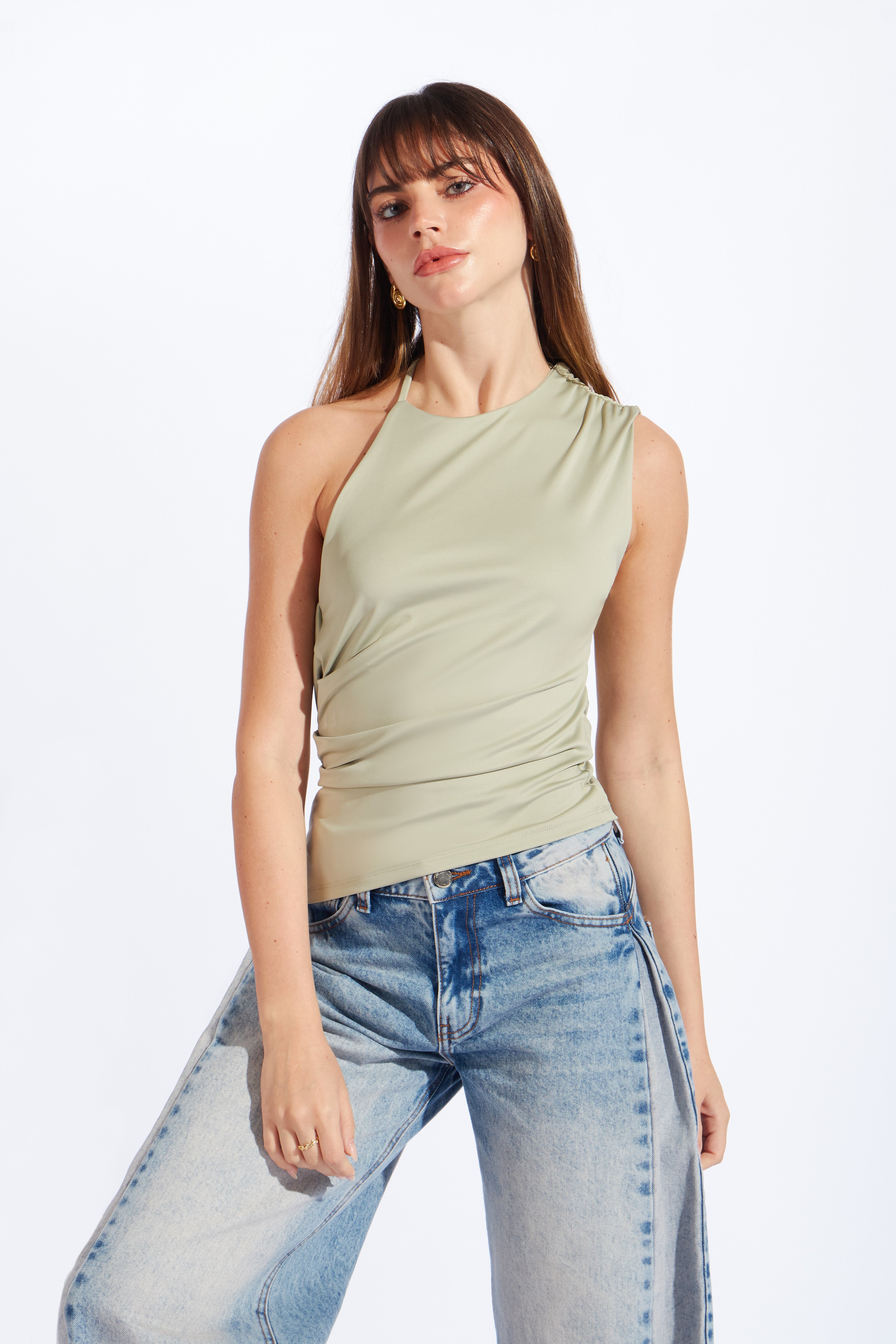 Top Asimétrico Escote Espalda - Verde Pistacho