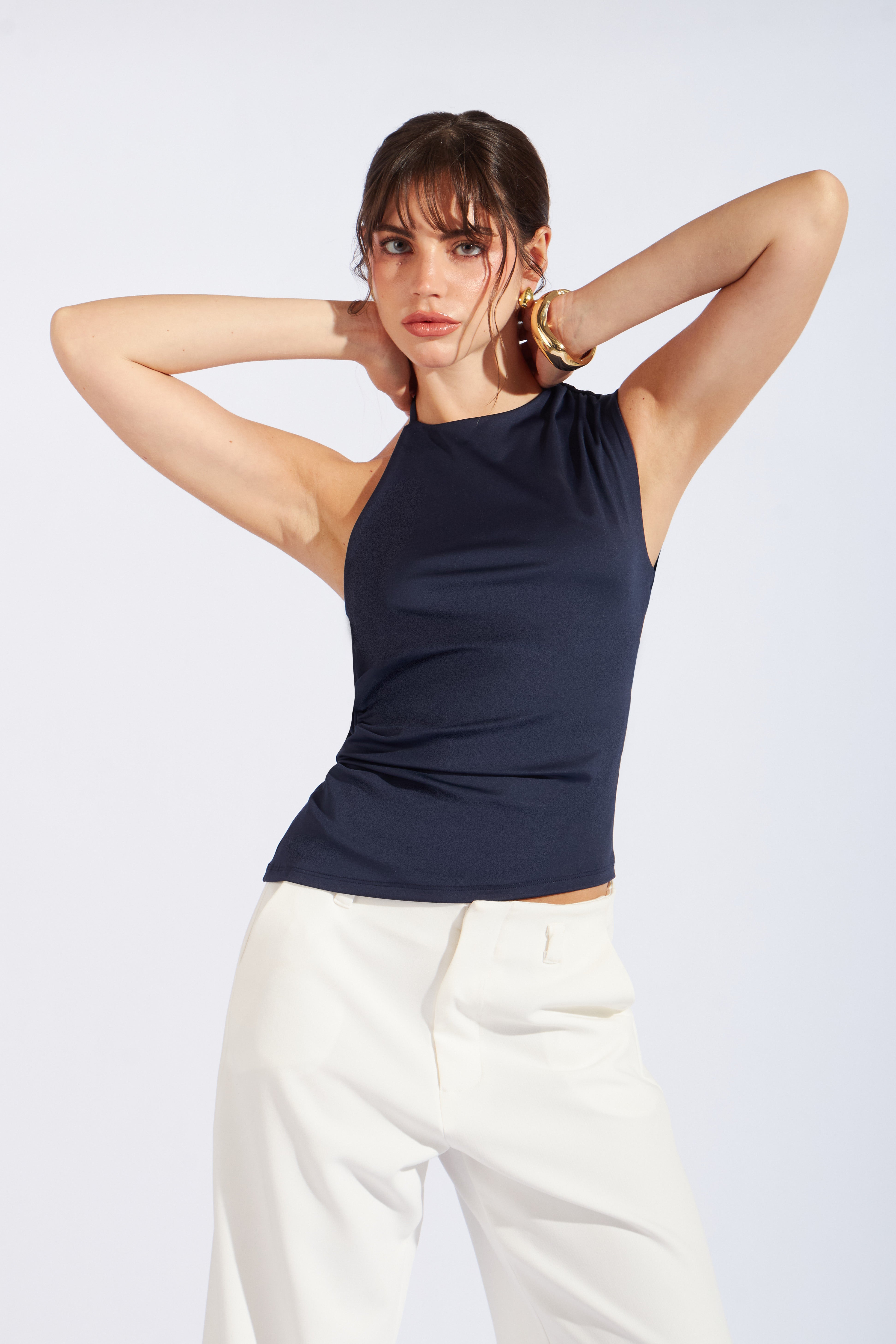 Top Asimétrico Escote Espalda - Azul