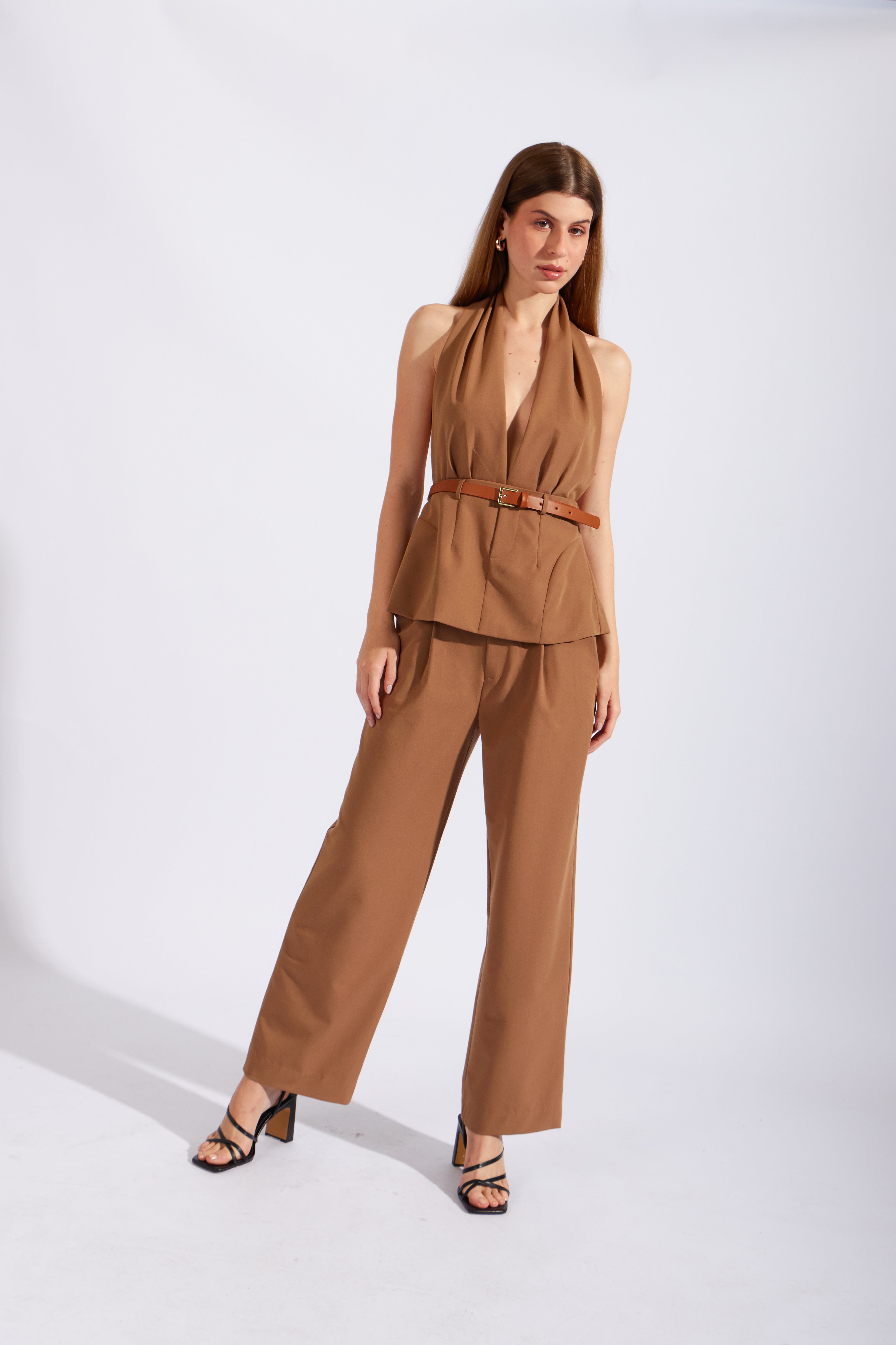 Pantalón Pinzas Straight Leg - Mocca