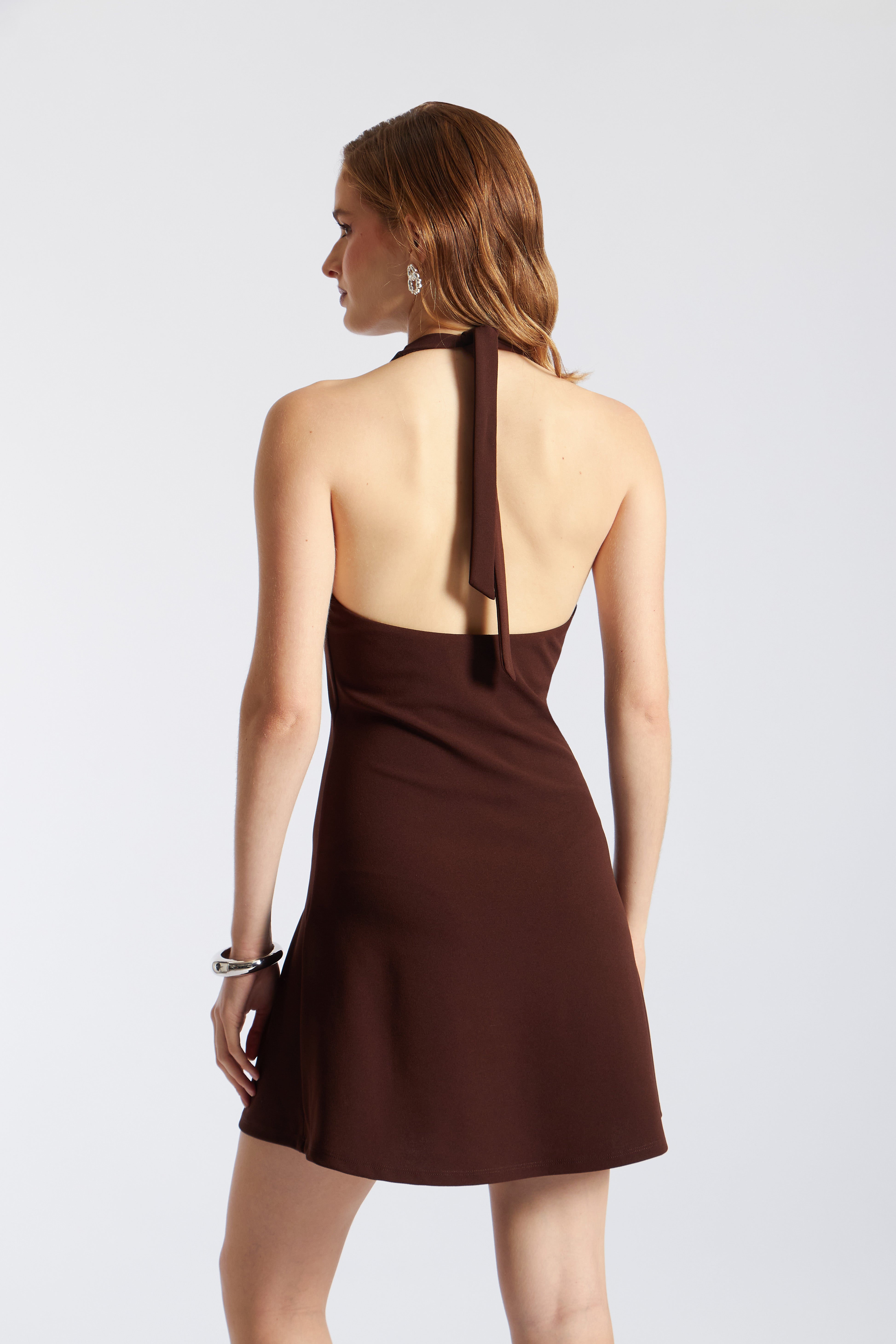 Vestido Mini Halter Apliques - Marrón