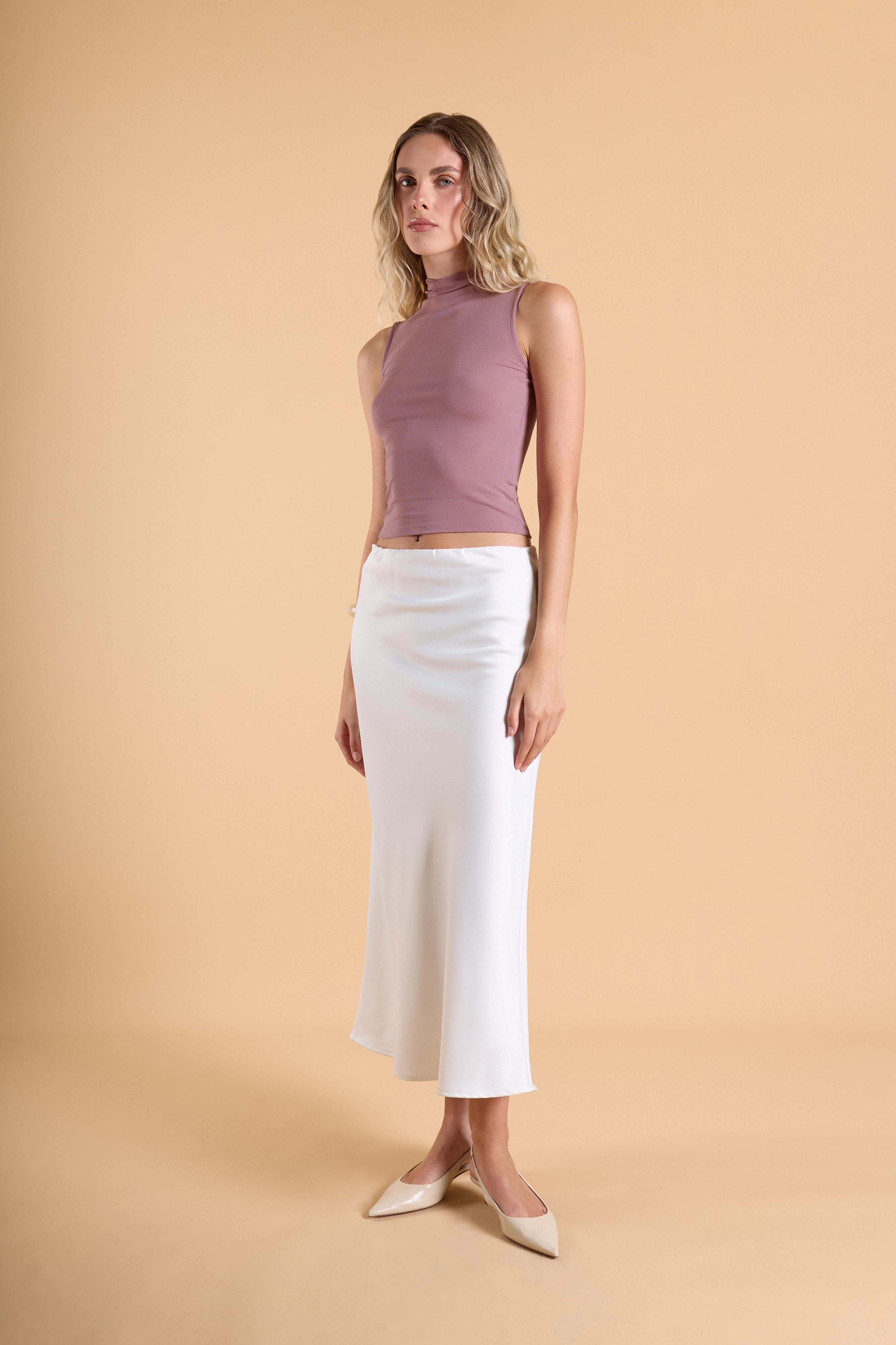 Top Minimal Cuello Alto - Palo Rosa