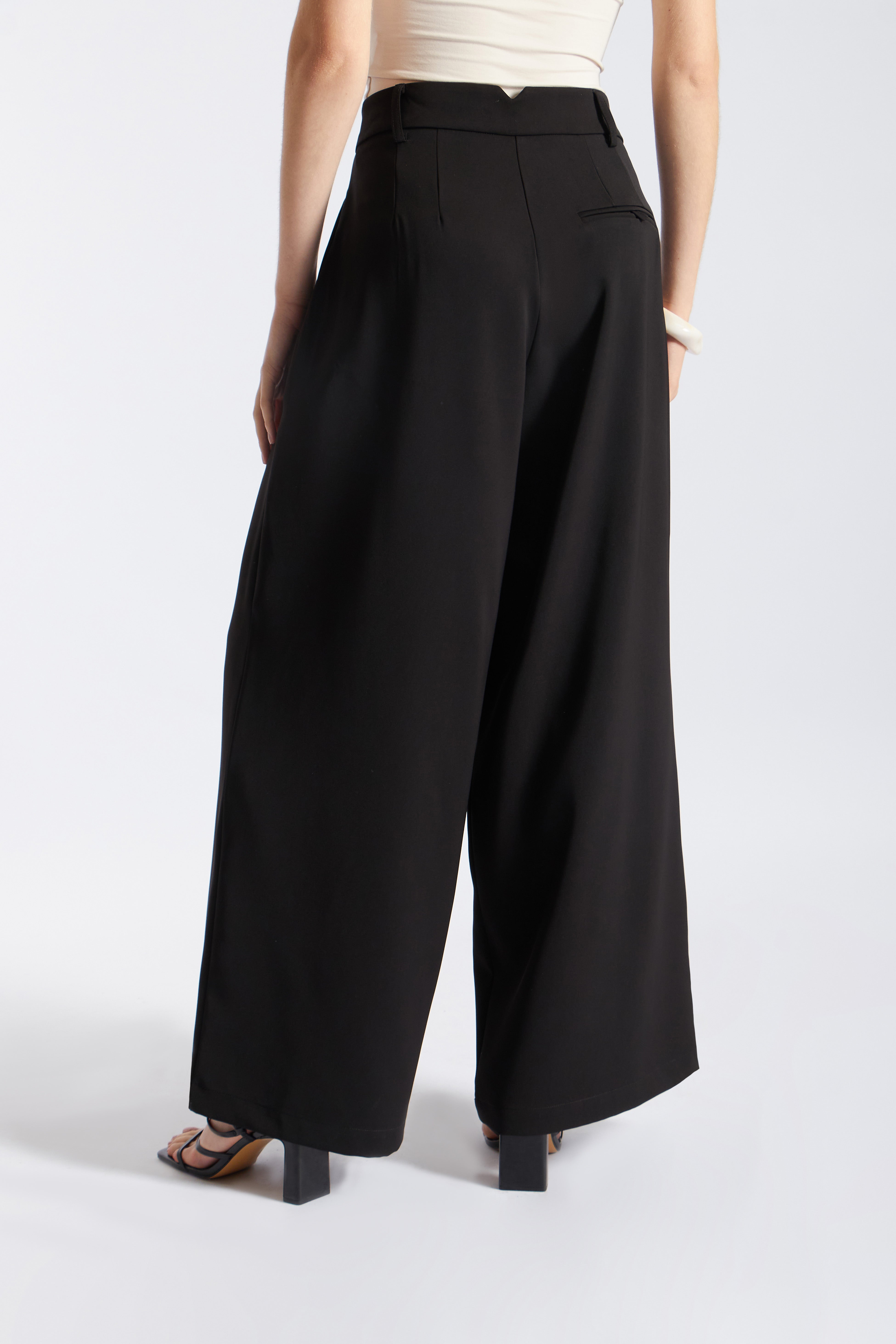 Pantalón Tailored Ancho Pliegues - Negro