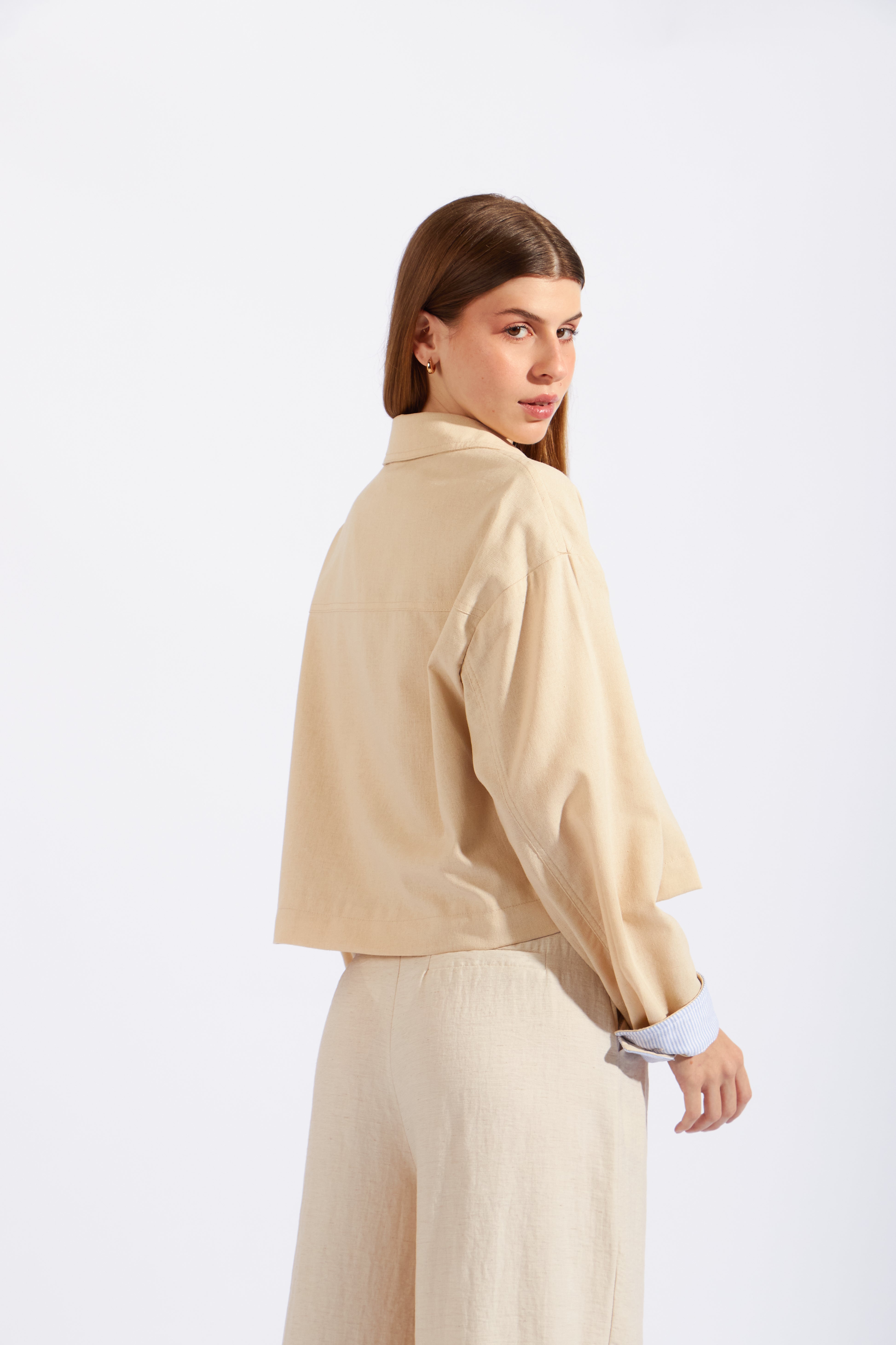 Chaqueta Cropped Lino - Arena