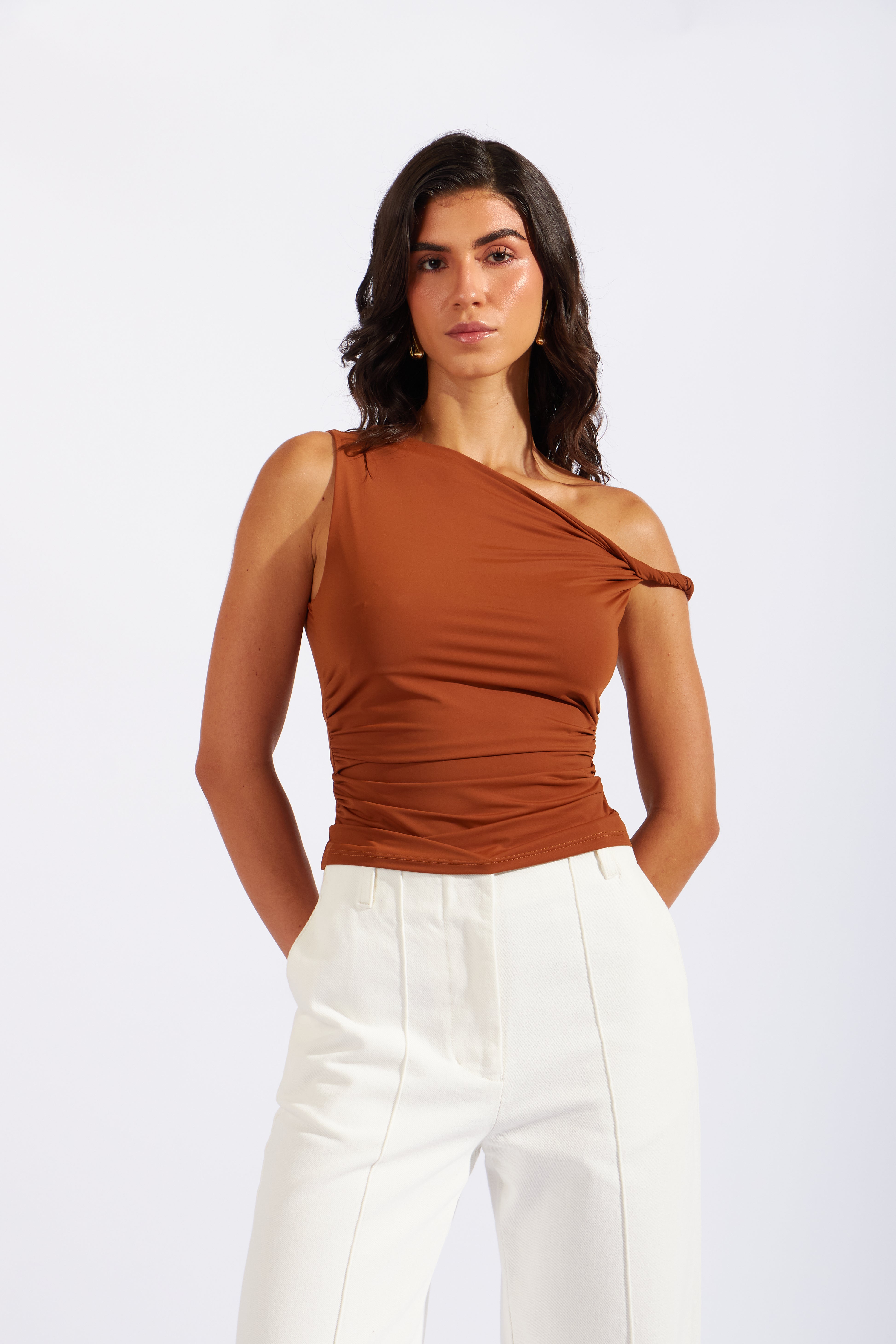 Top Asimétrico Twist - Camello