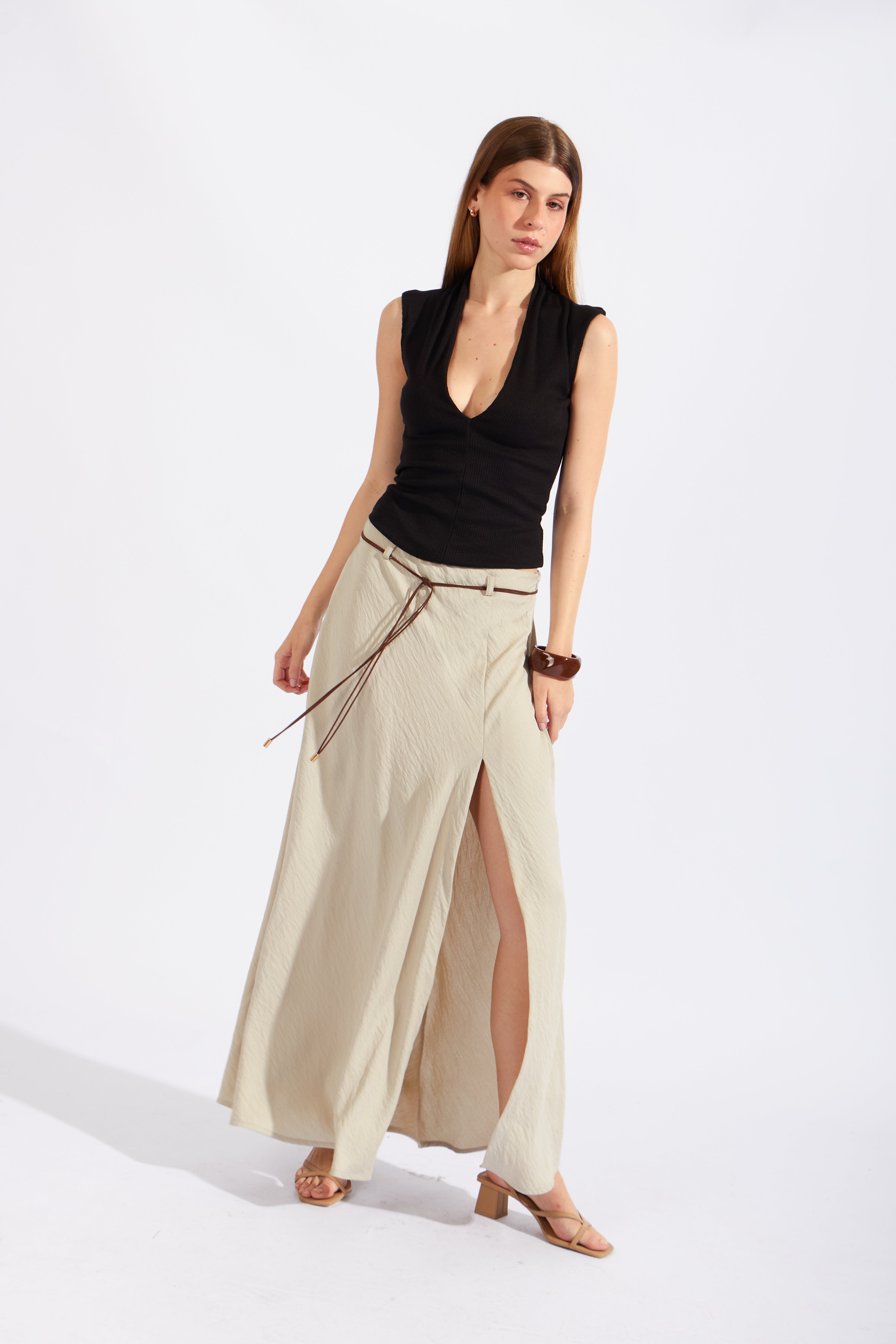 Camiseta Rústica Escote - Negro