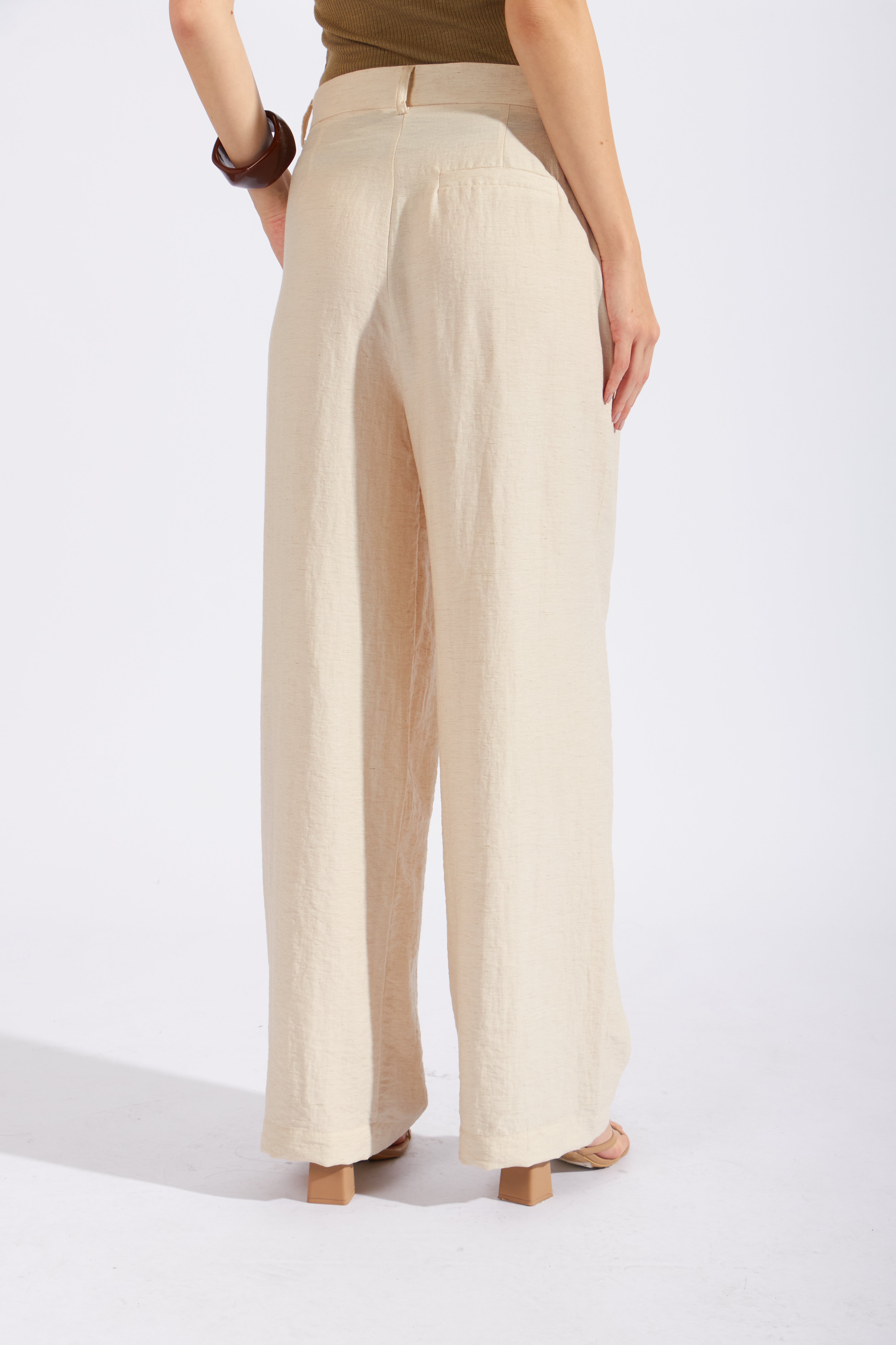 Pantalón Rústico Pliegues - Arena