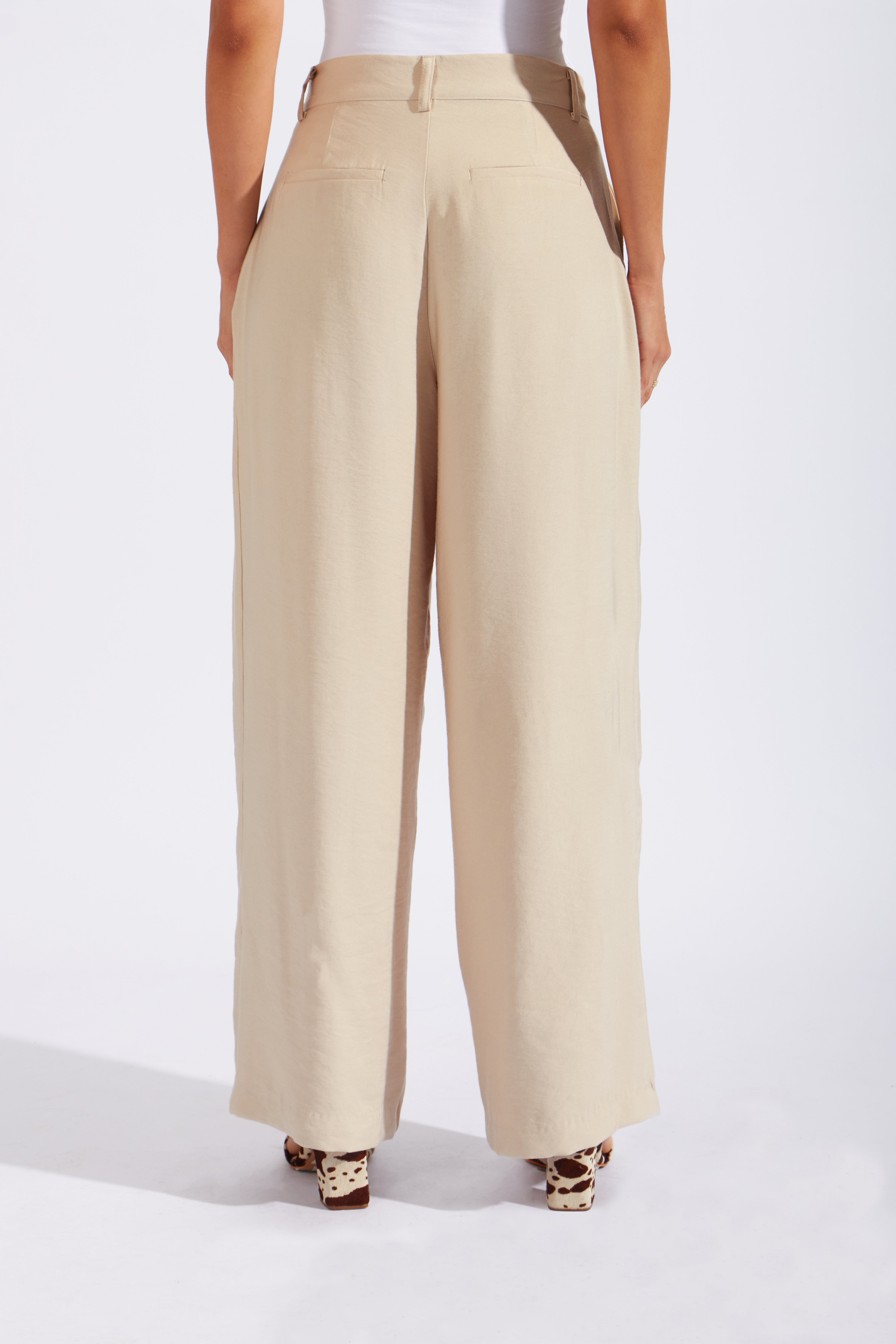 Pantalón Fluido Pliegue - Arena