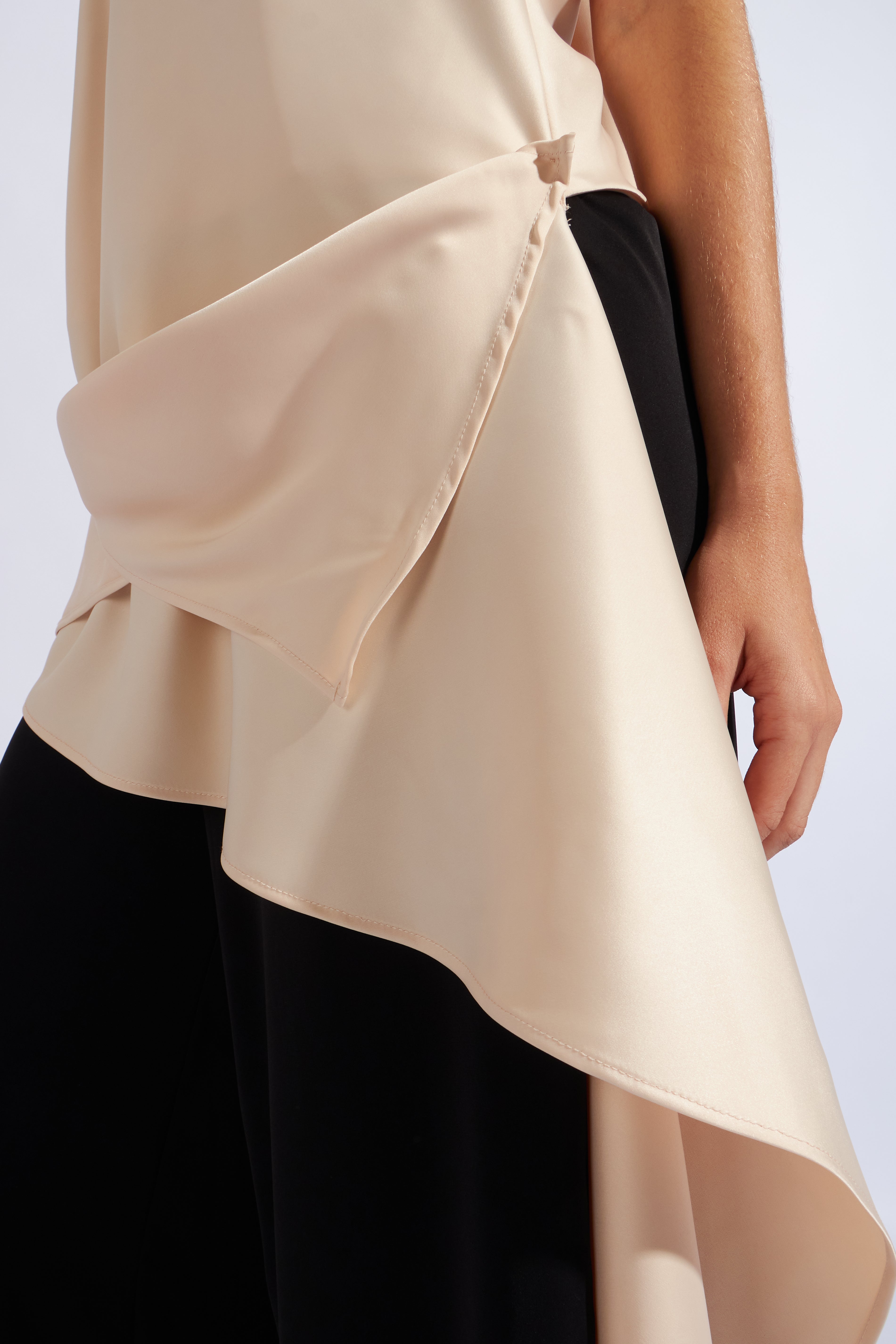 Top Halter Satinado Soft - Champagne