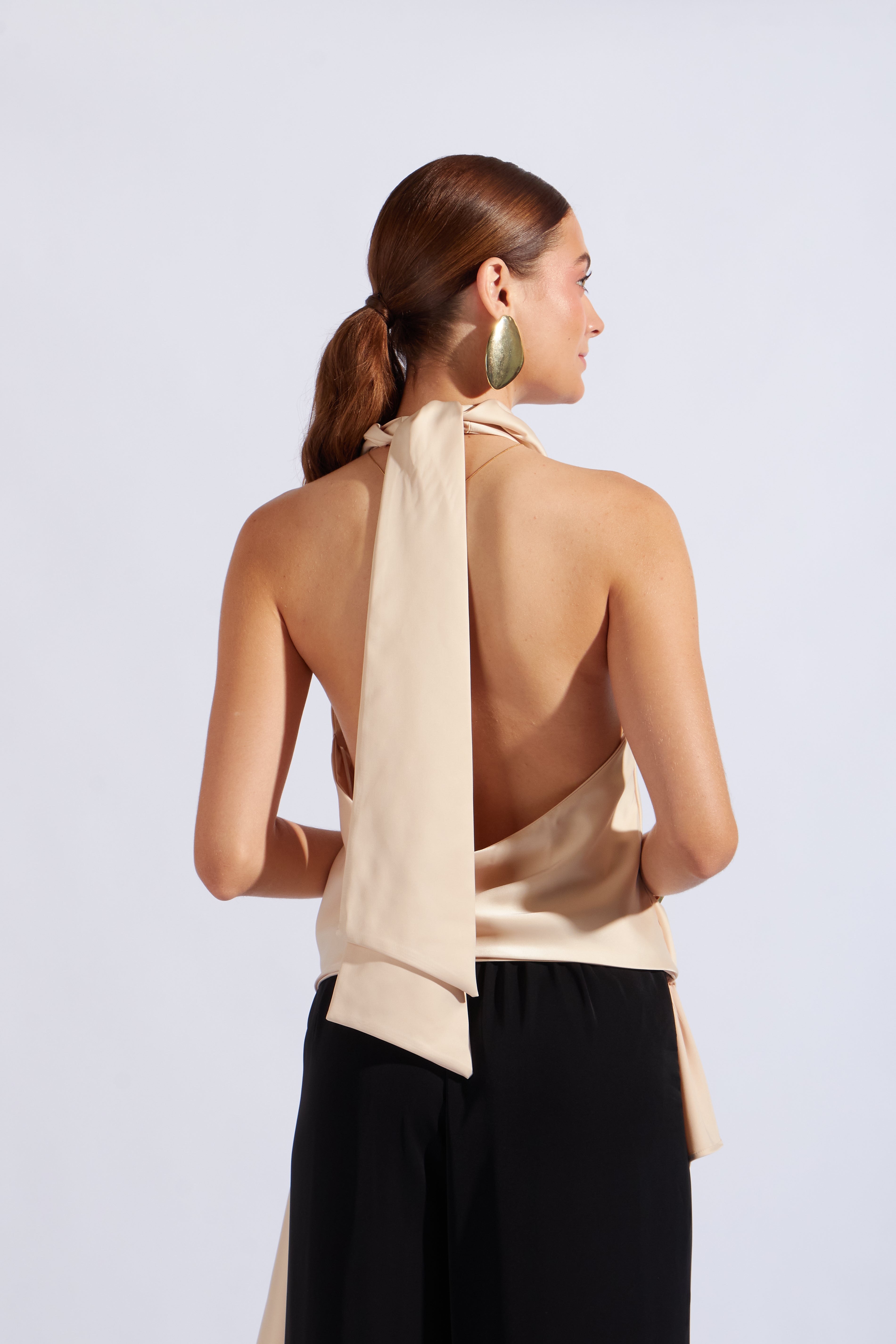 Top Halter Satinado Soft - Champagne