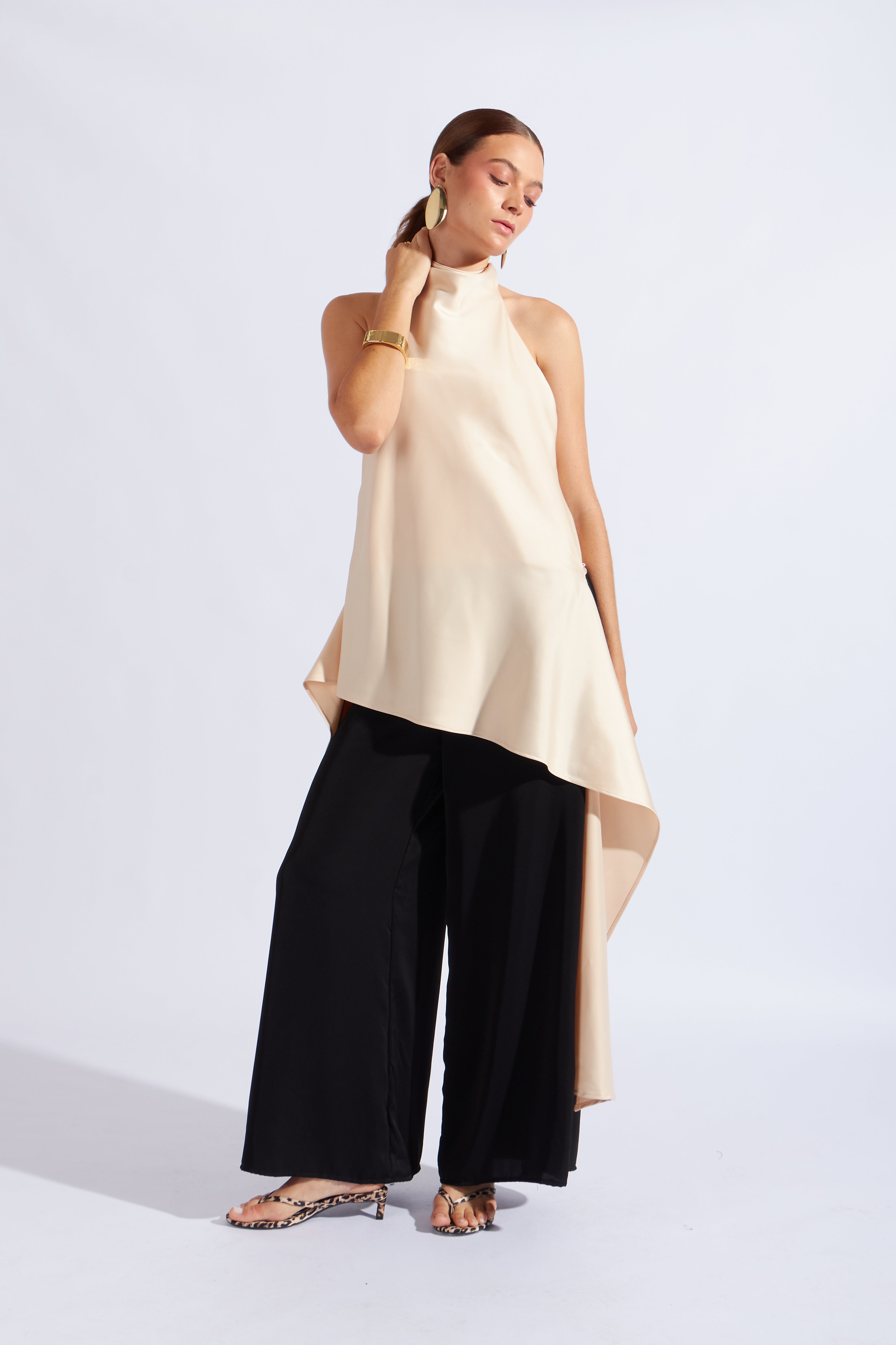 Top Halter Satinado Soft - Champagne