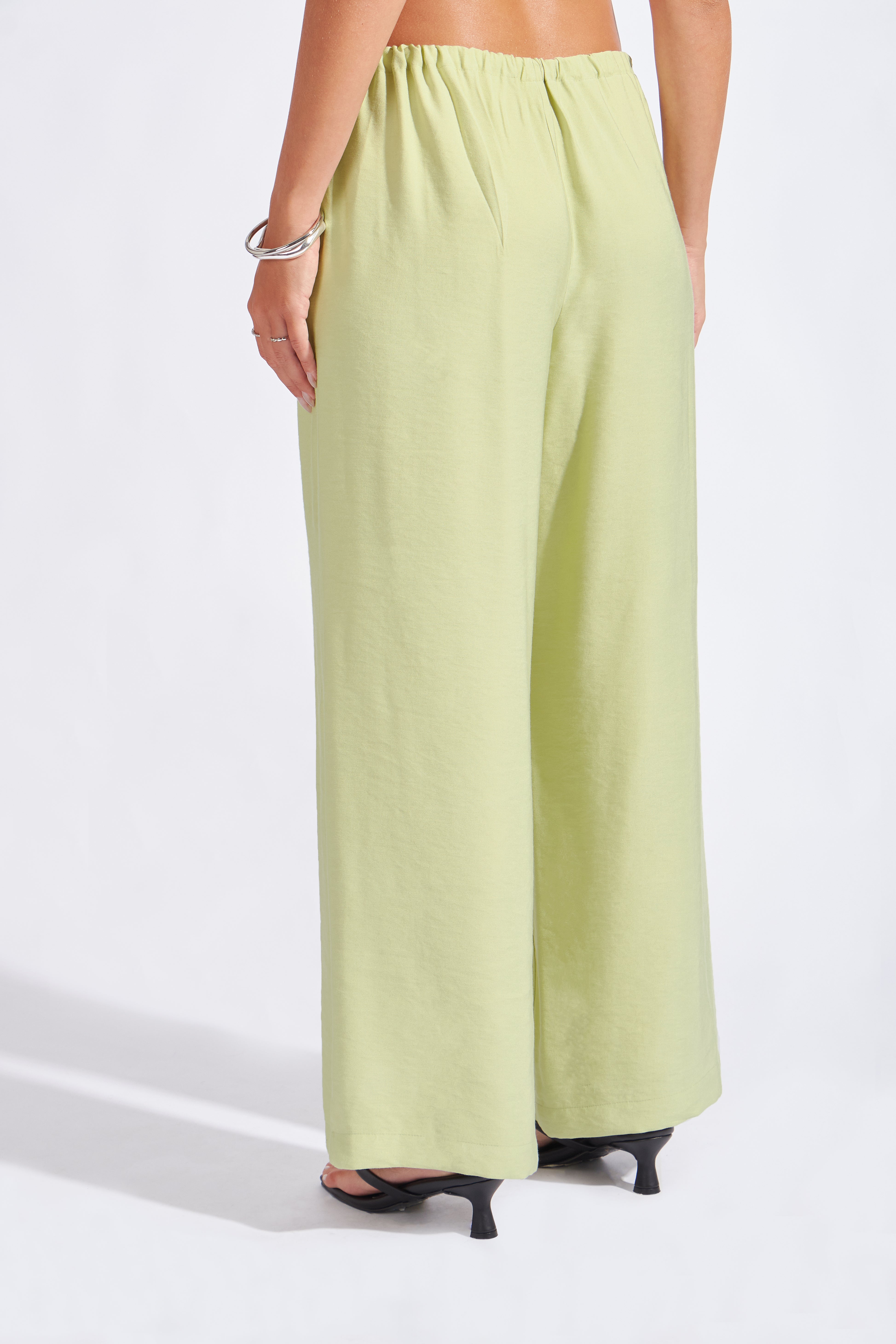 Pantalón Recto Pliegues - Aloe
