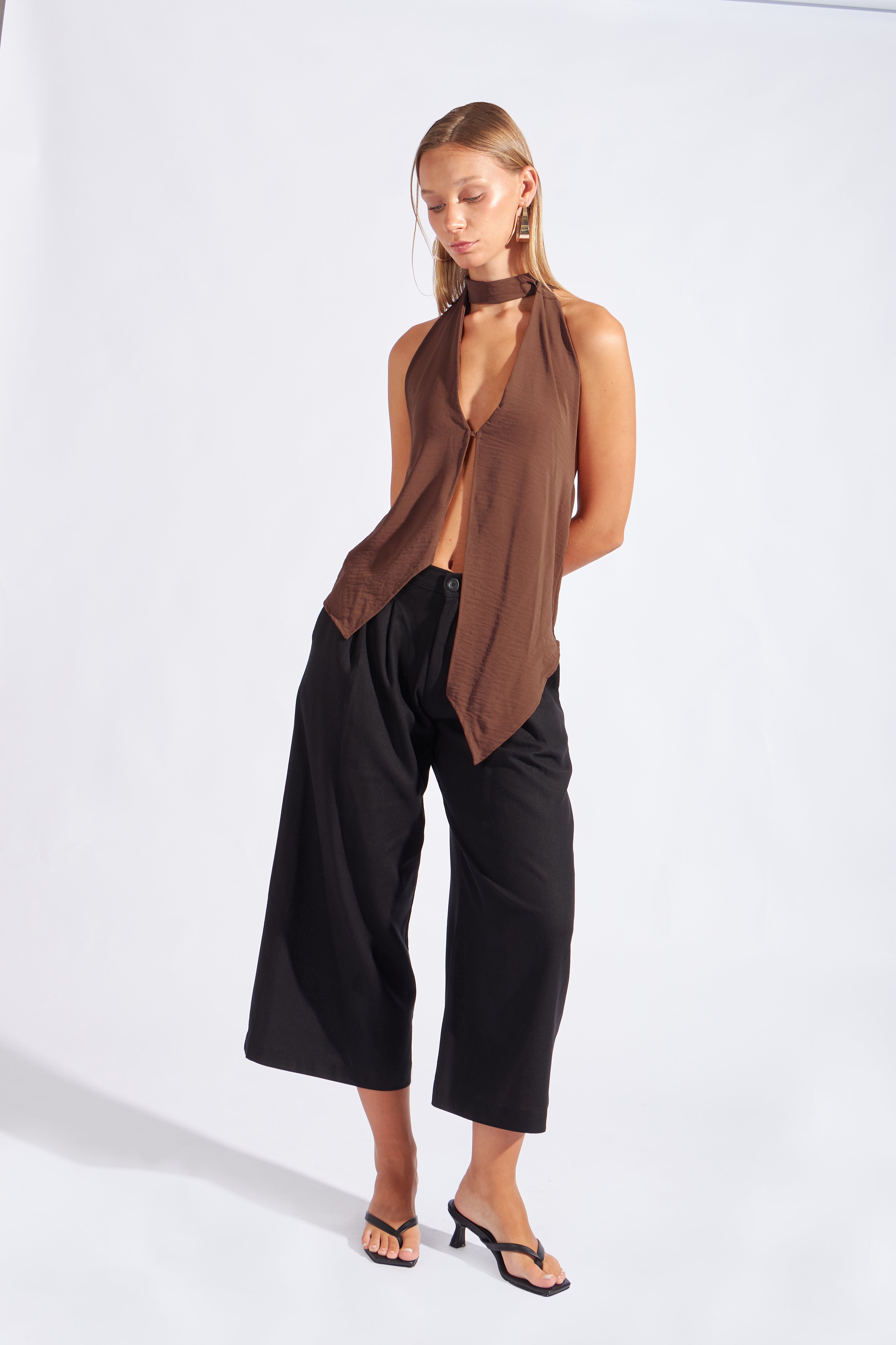 Top Asimétrico Fular Incluido - Chocolate