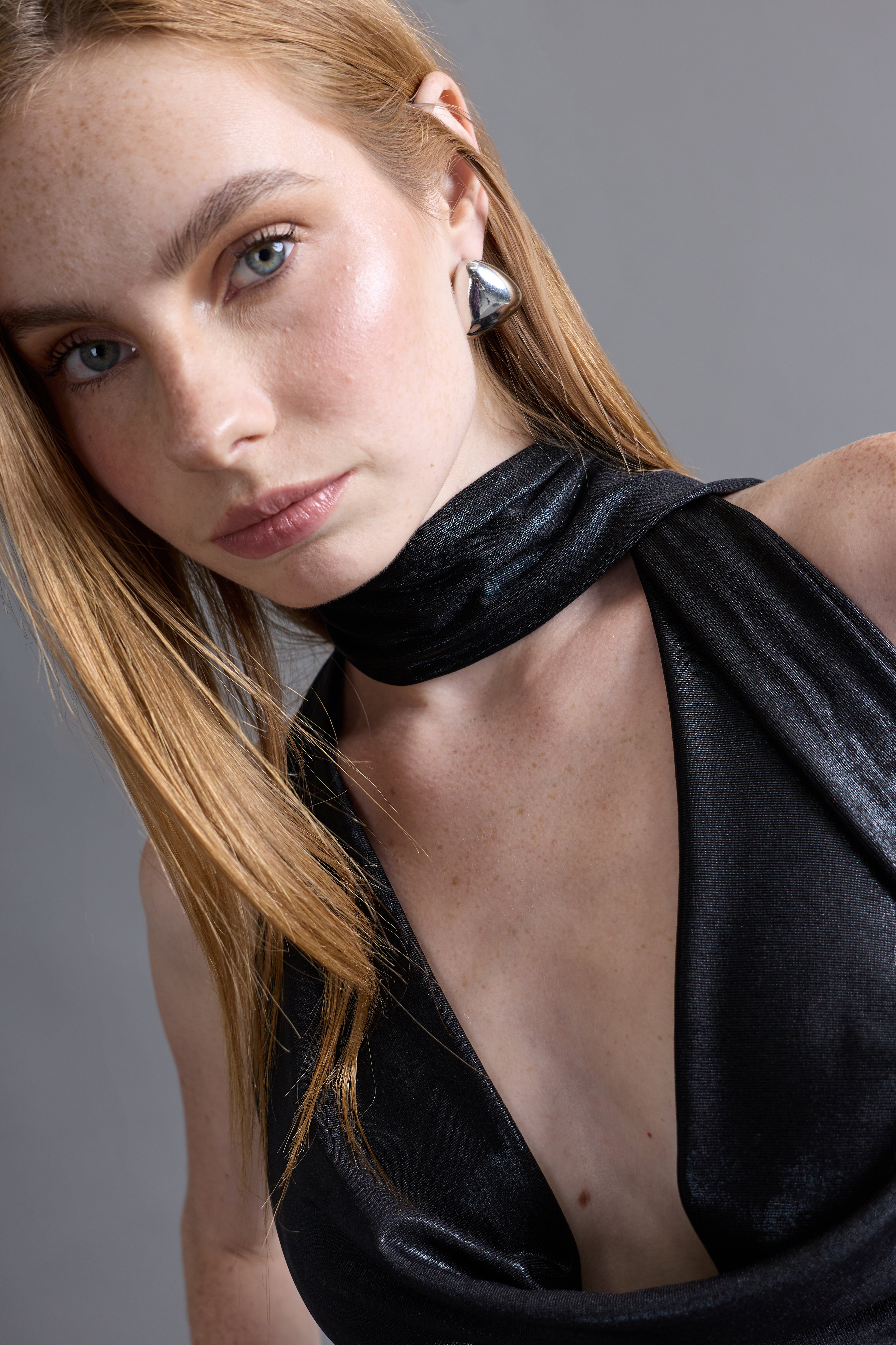 Top Cuello Holgado Fular - Negro