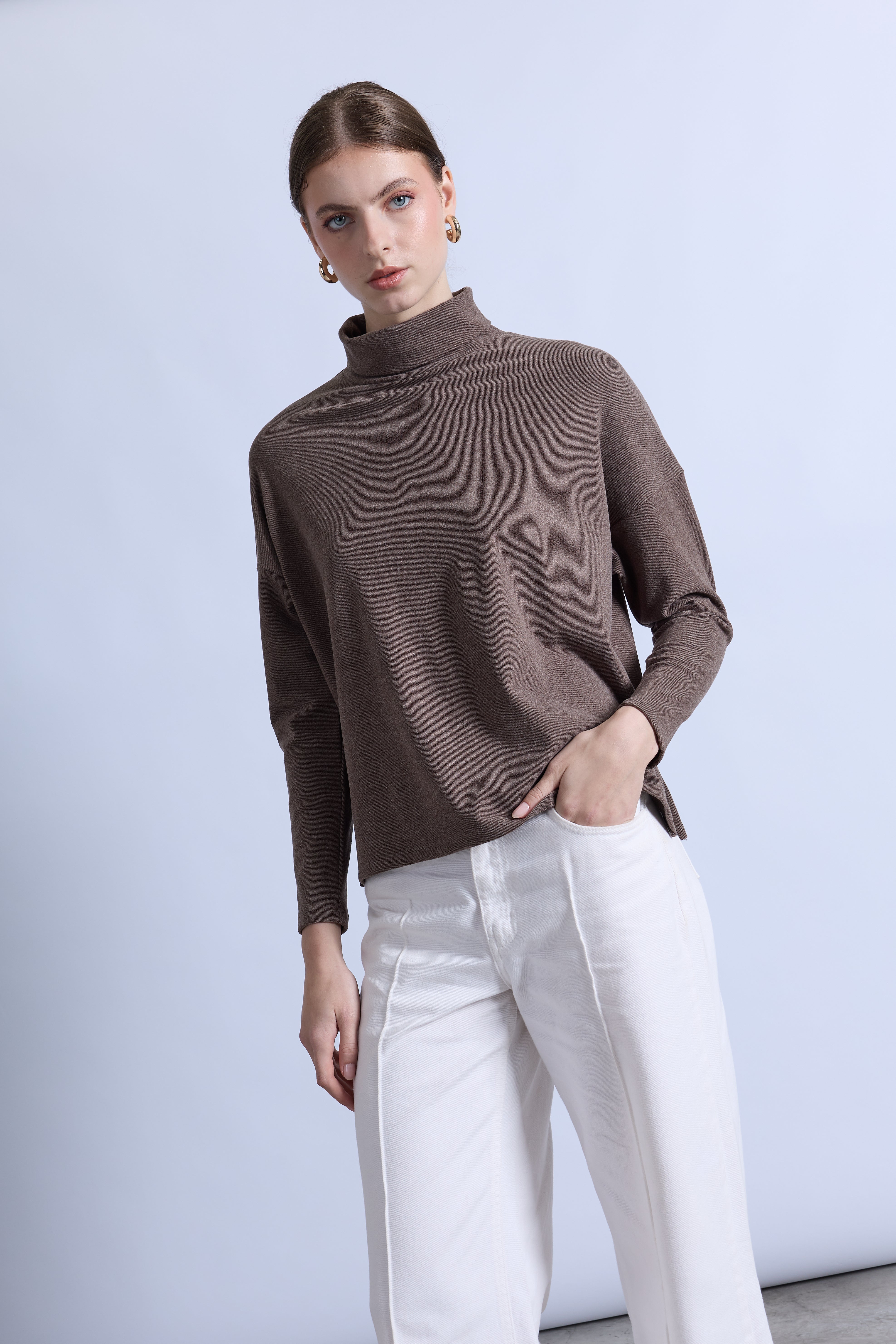 Sweater Cuello Alto - Topo