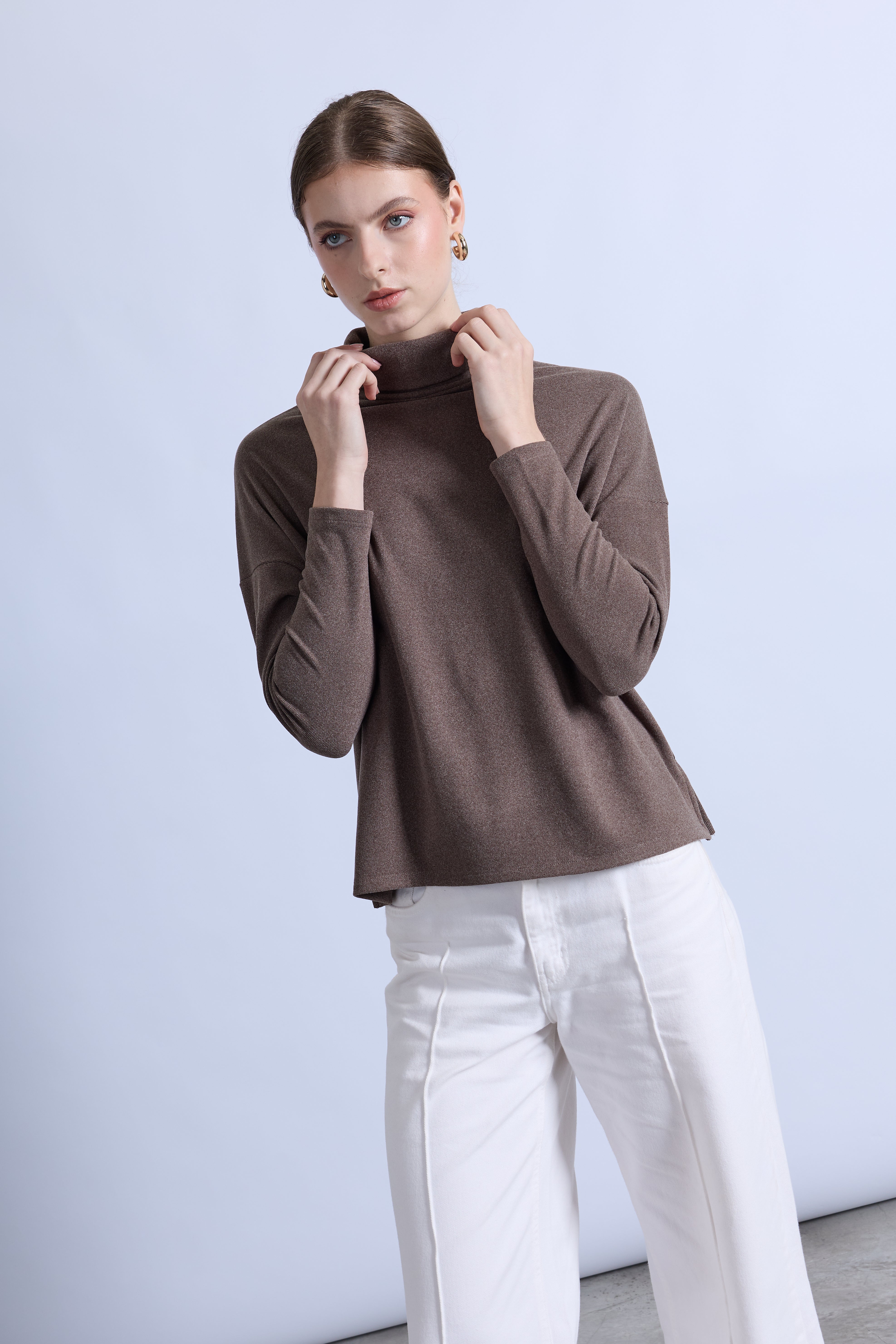 Sweater Cuello Alto - Topo