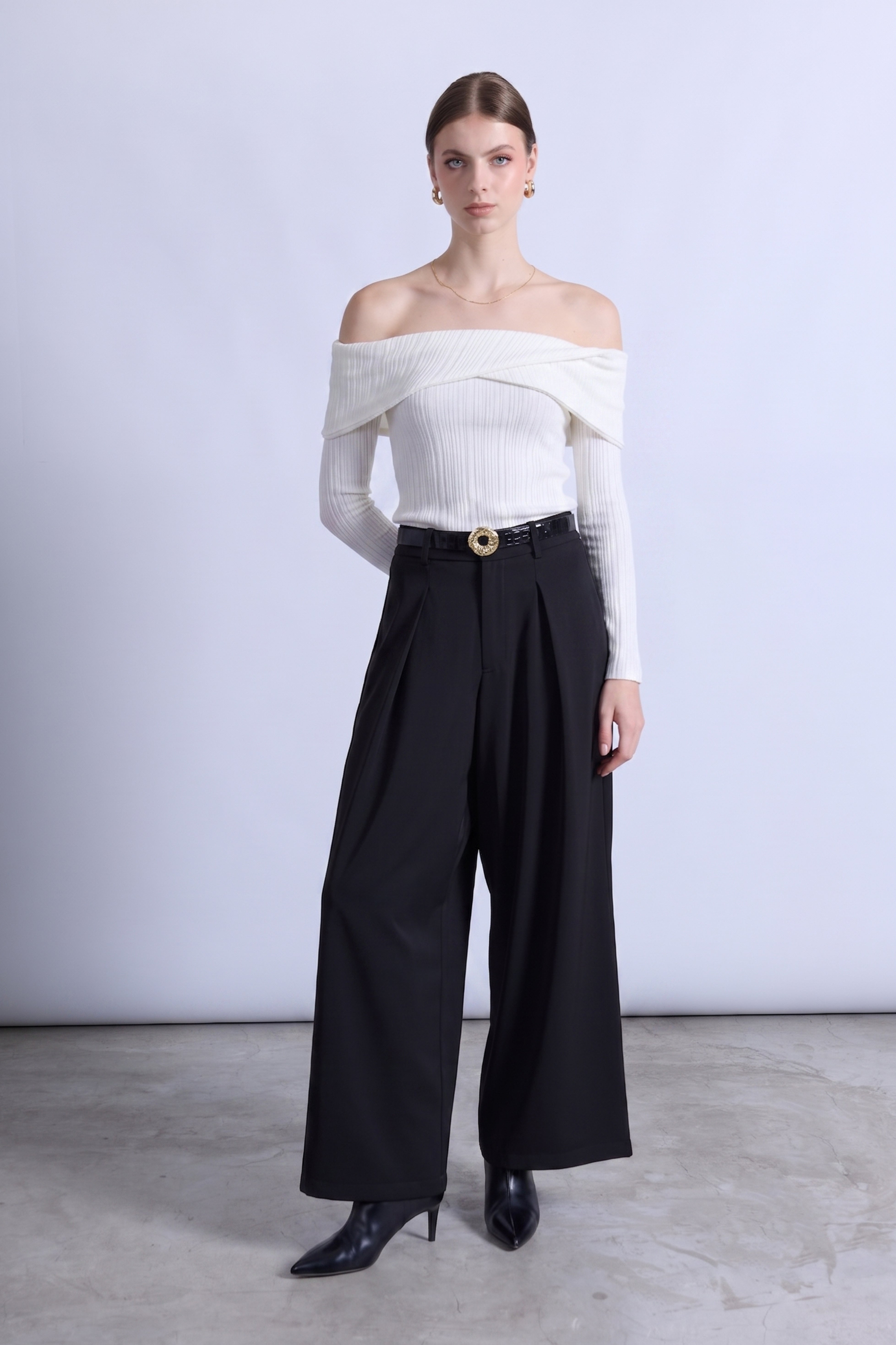 Sweater Cruzado Off Shoulder - Hueso