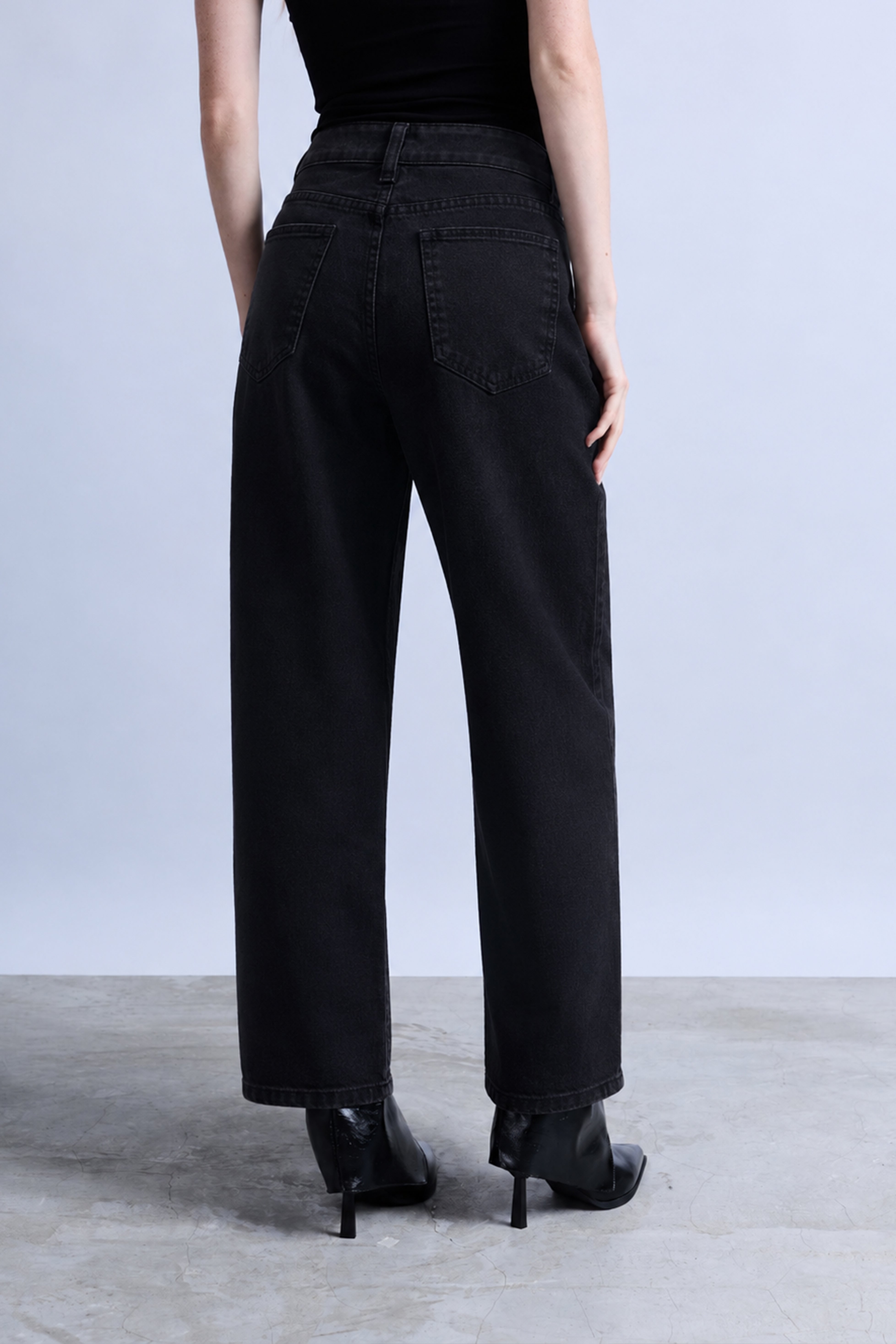 Pantalón Denim Barrel Tiro Alto - Negro