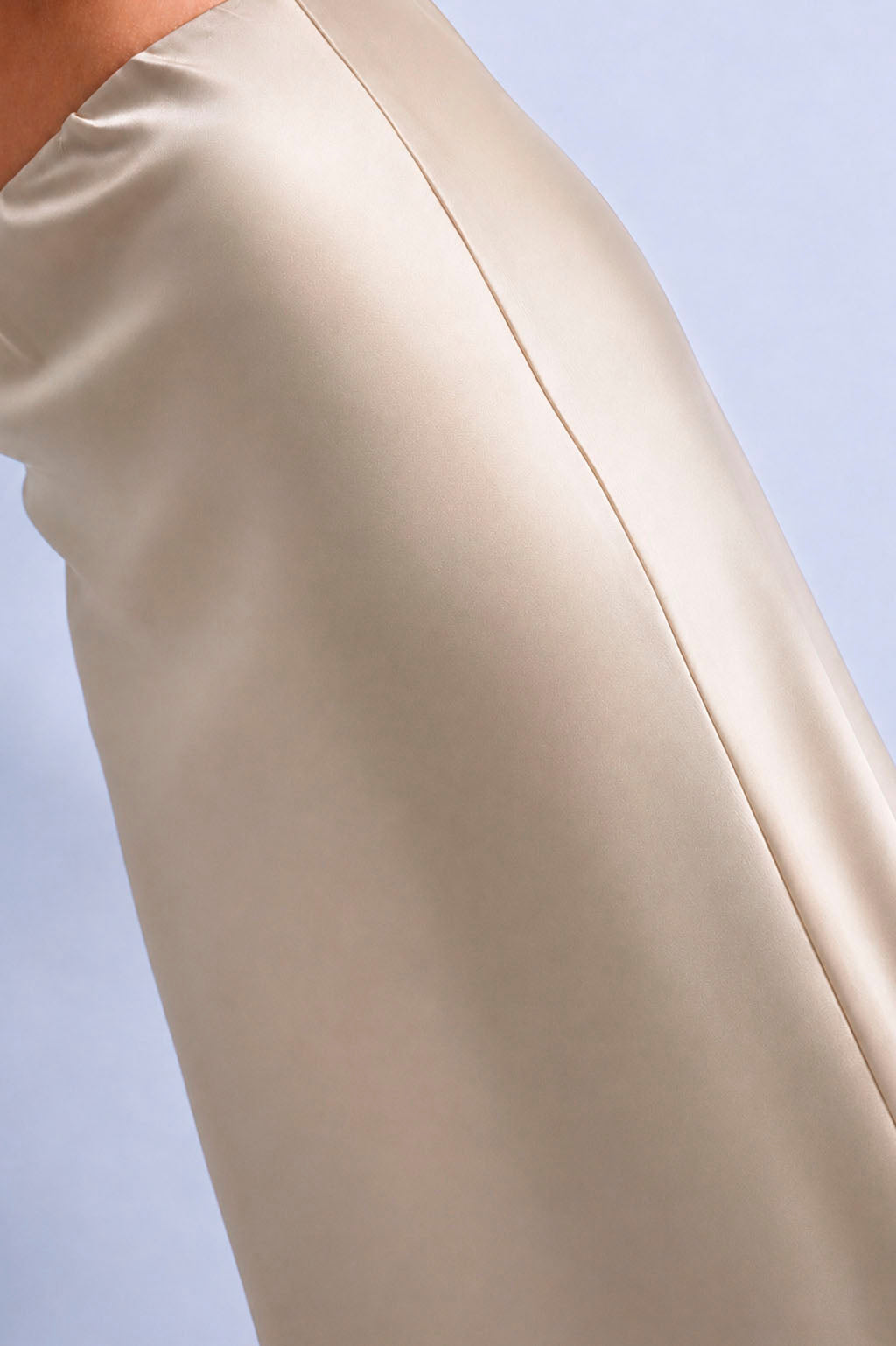 Falda Midi Satinada - Beige