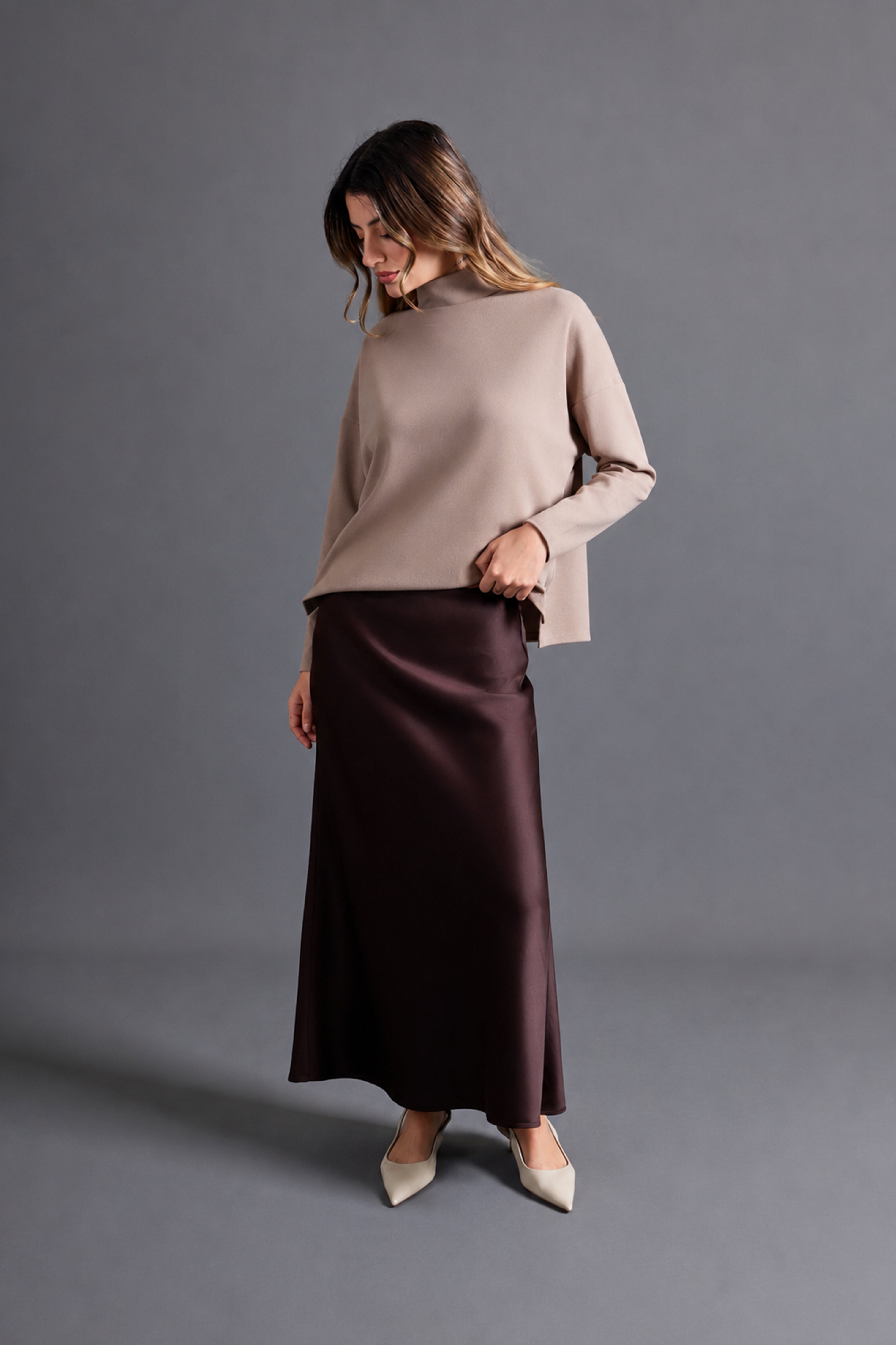 Falda Midi Satinada - Marrón
