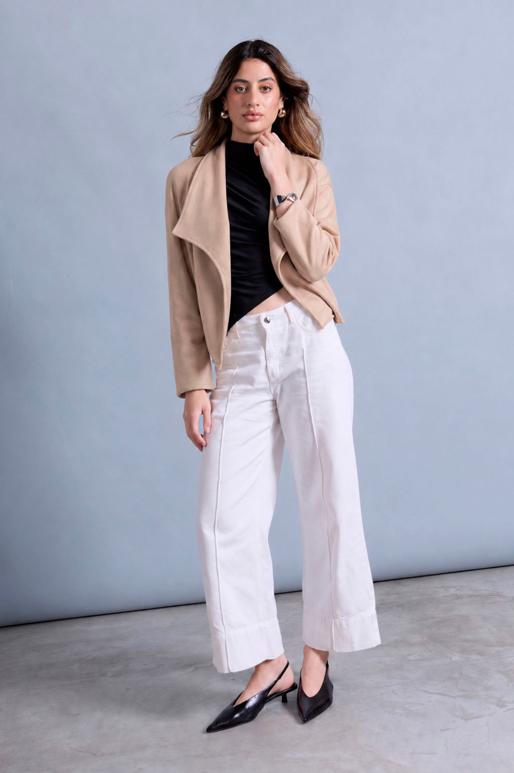 Chaqueta Cropped Solapa Amplia - Beige