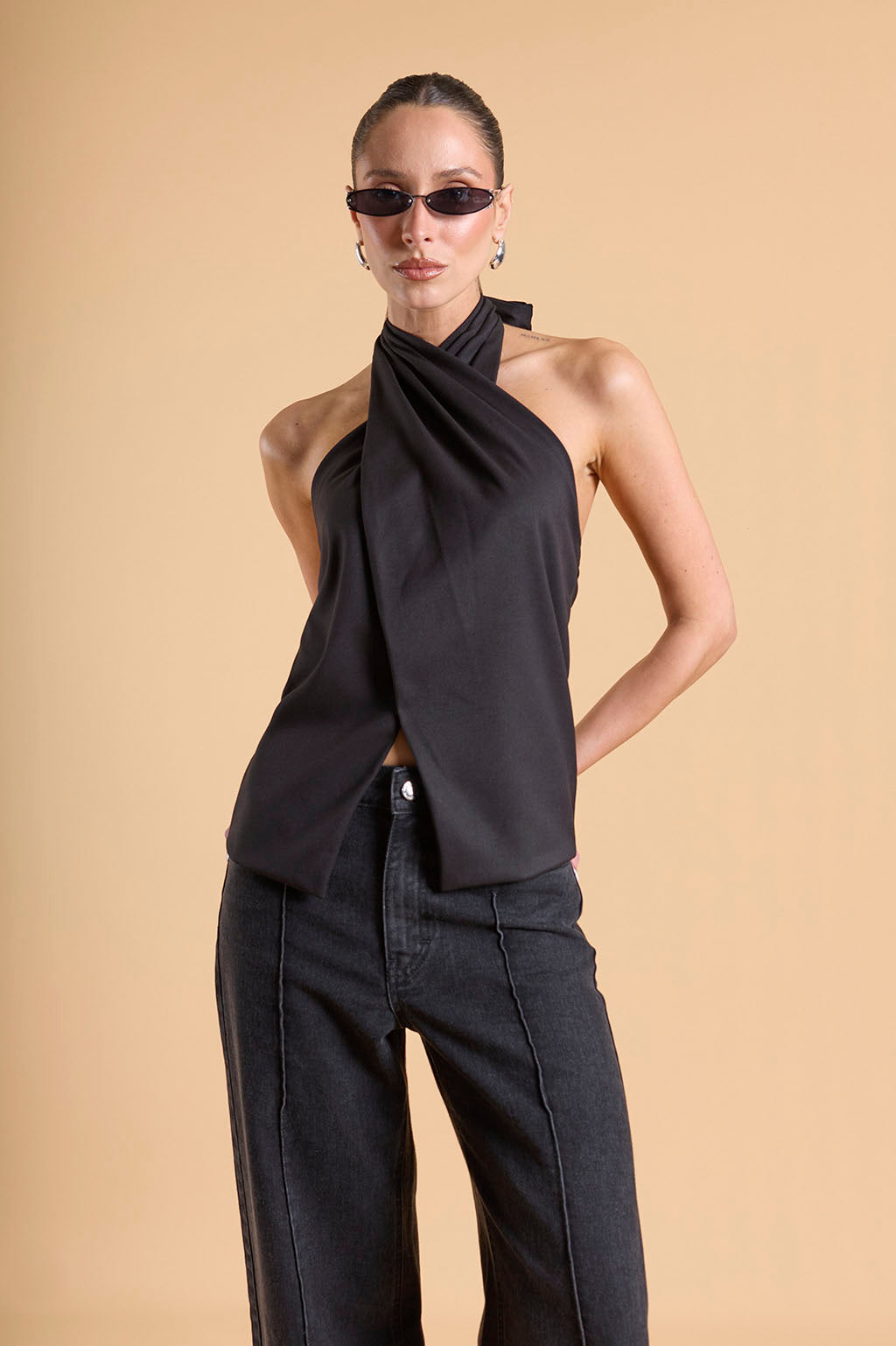 Top Halter Cruzado - Negro