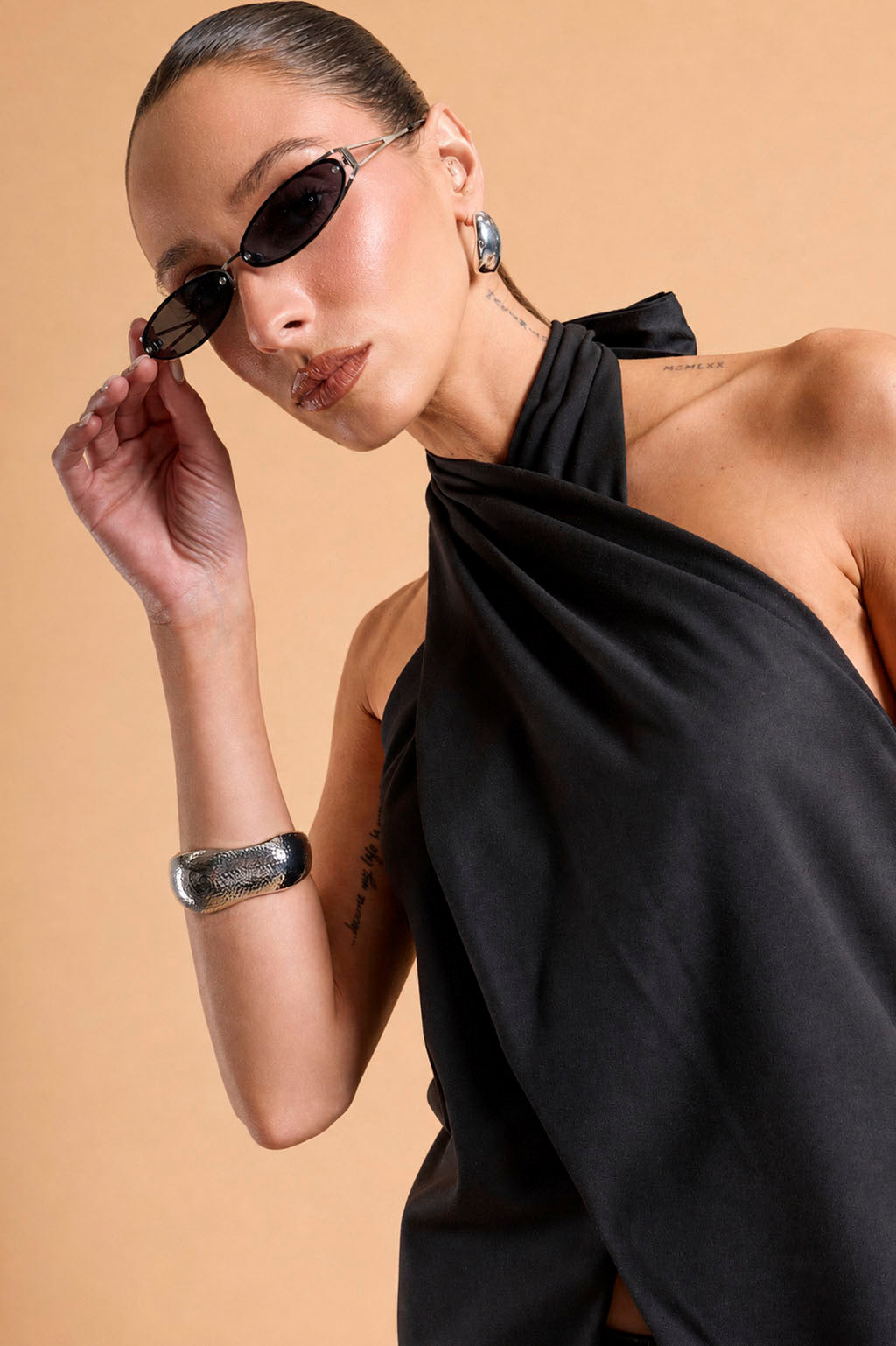 Top Halter Cruzado - Negro