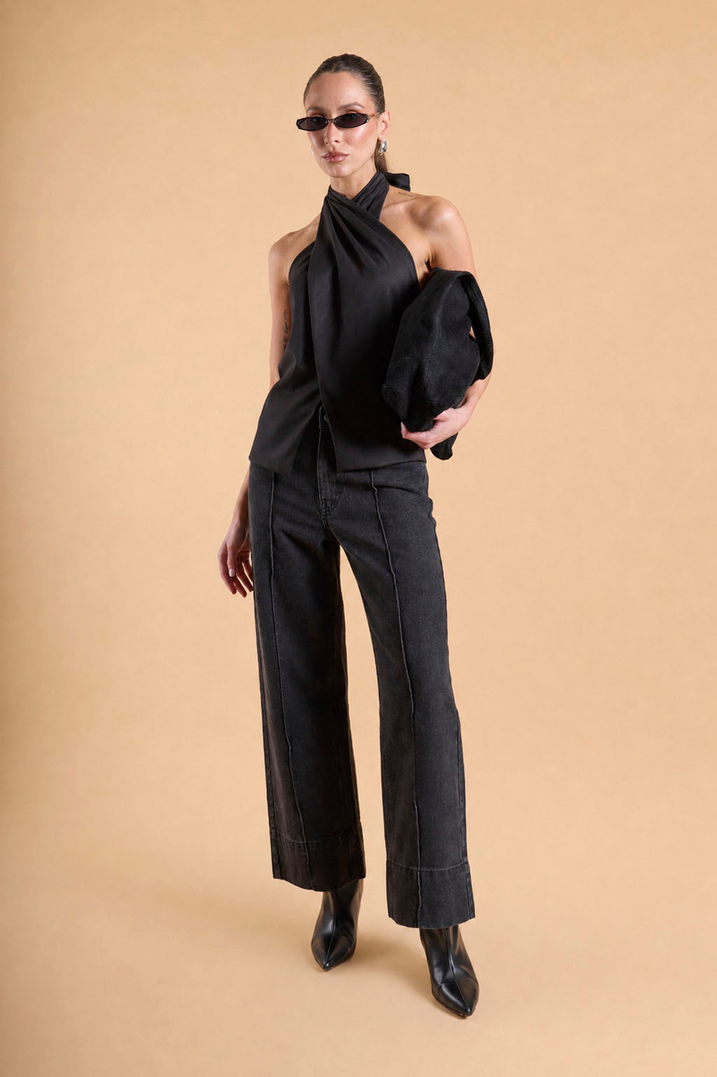Top Halter Cruzado - Negro