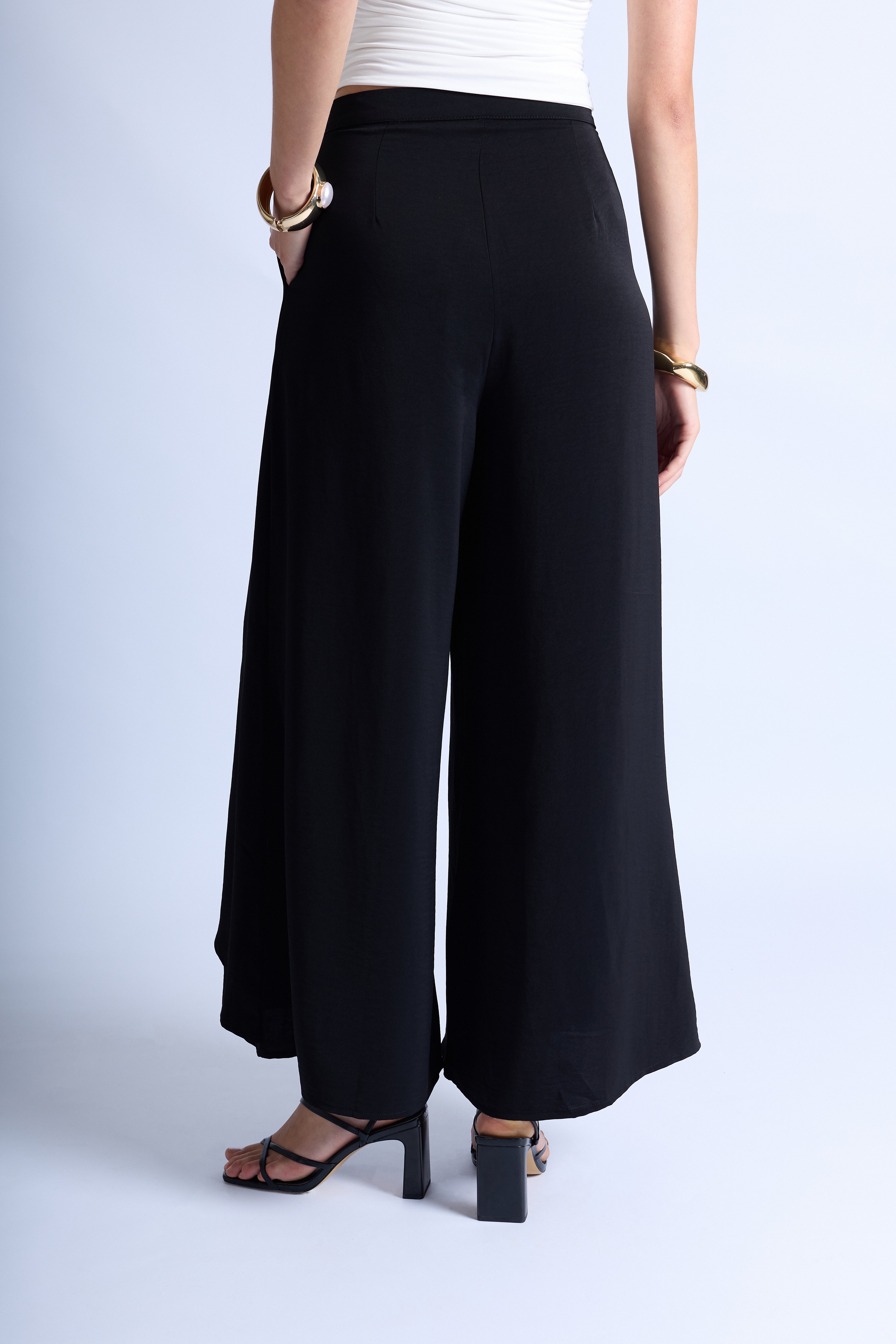 Pantalón Fluido con Volantes - Negro