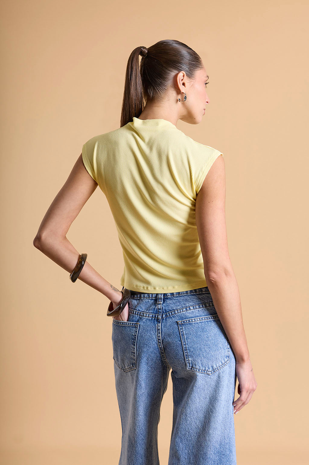Top Cuello Alto Rib - Mantequilla