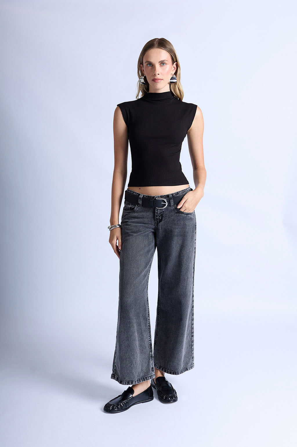 Top Cuello Alto Rib - Negro
