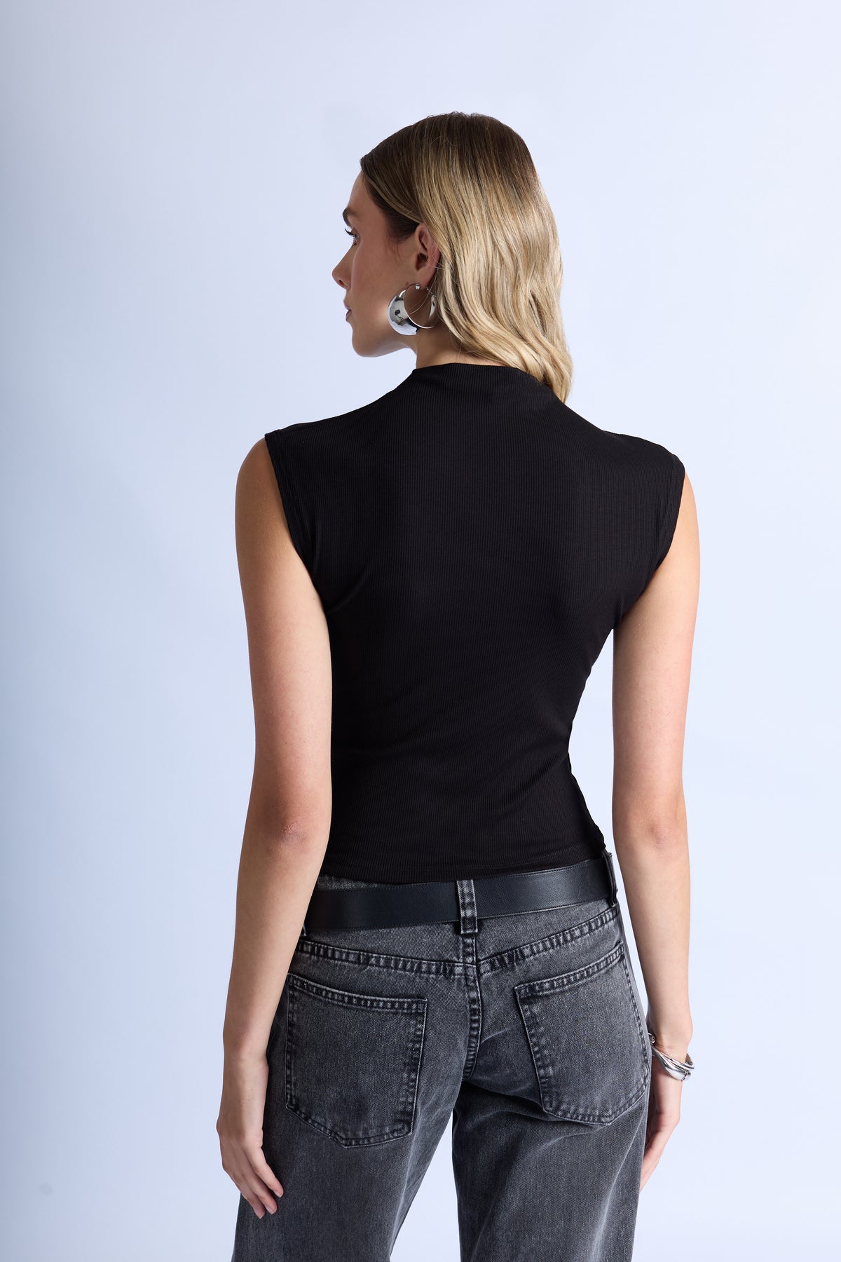 Top Cuello Alto Rib - Negro