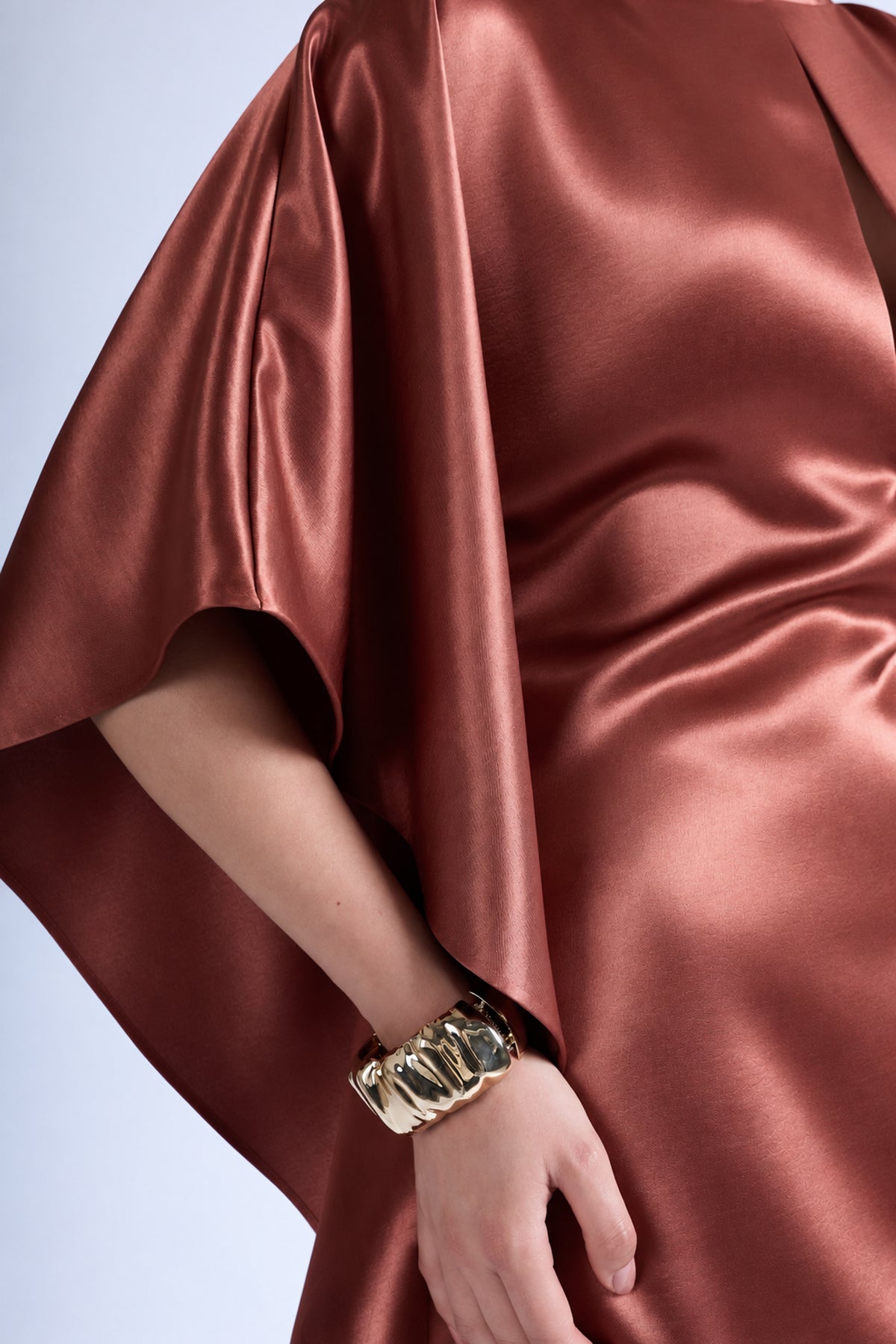 Vestido Satinado Manga Kimono - Terracota