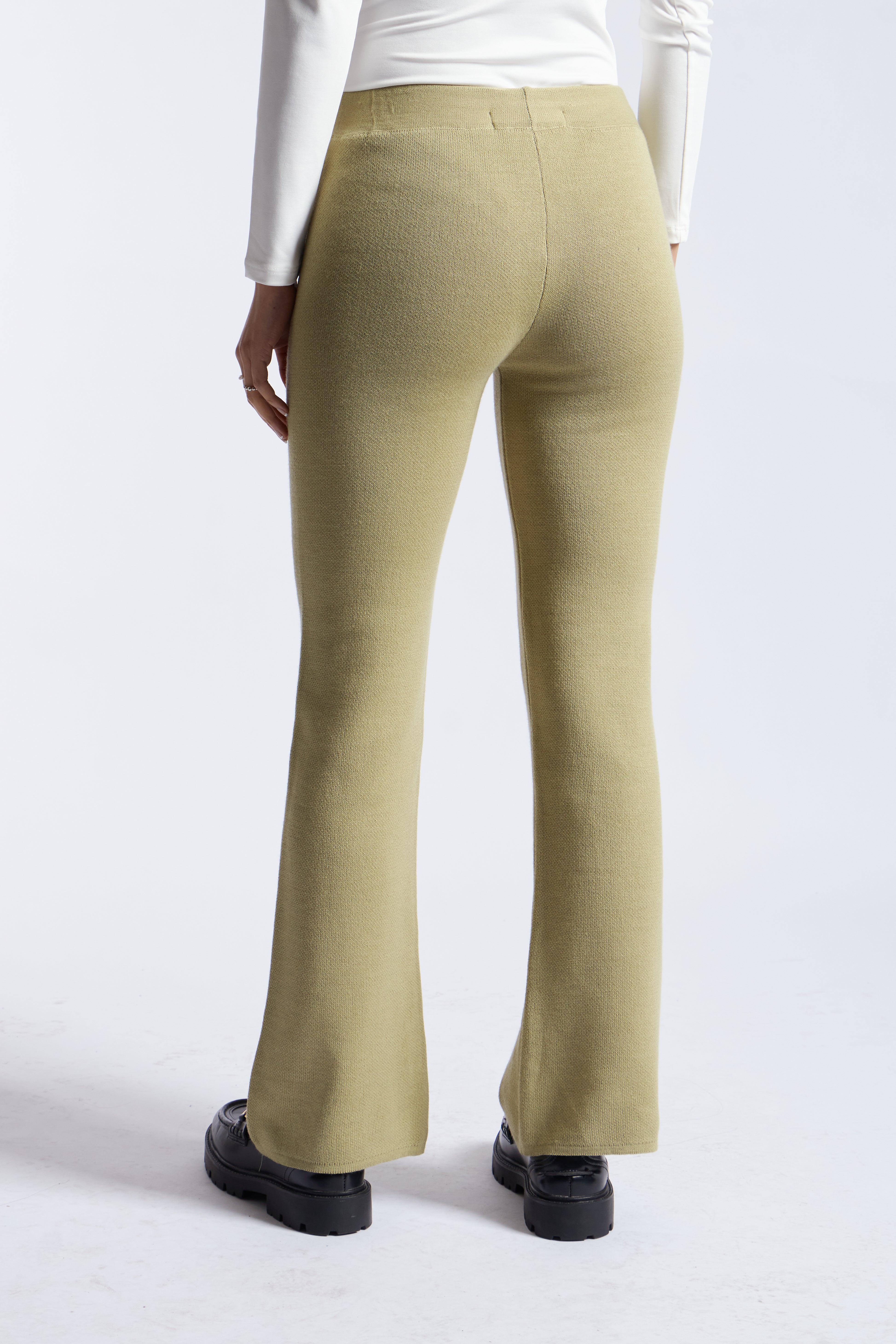 Pantalón Recto Knit - Verde Olivo