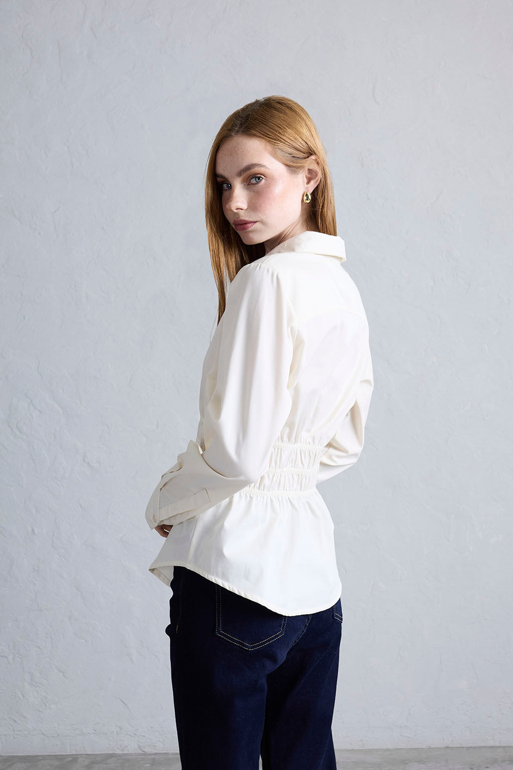 Blusa Clásica Cinturón - Hueso