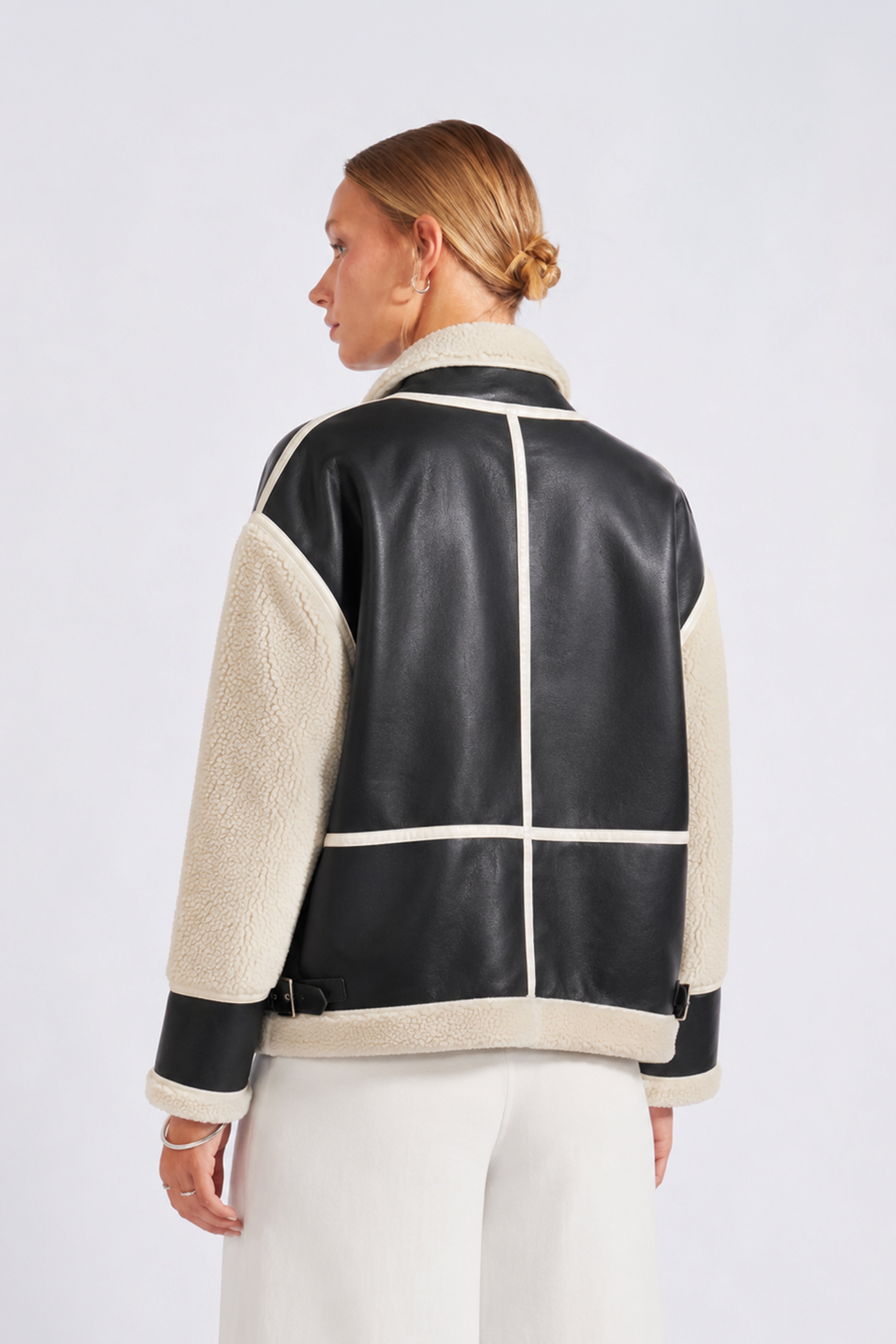 Cazadora Efecto Piel con Contraste - Negro con Arena