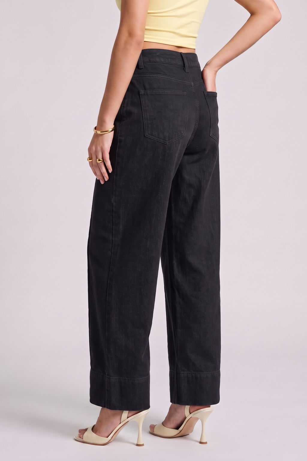Pantalón Denim Wide Leg Negro - foto en modelo 4